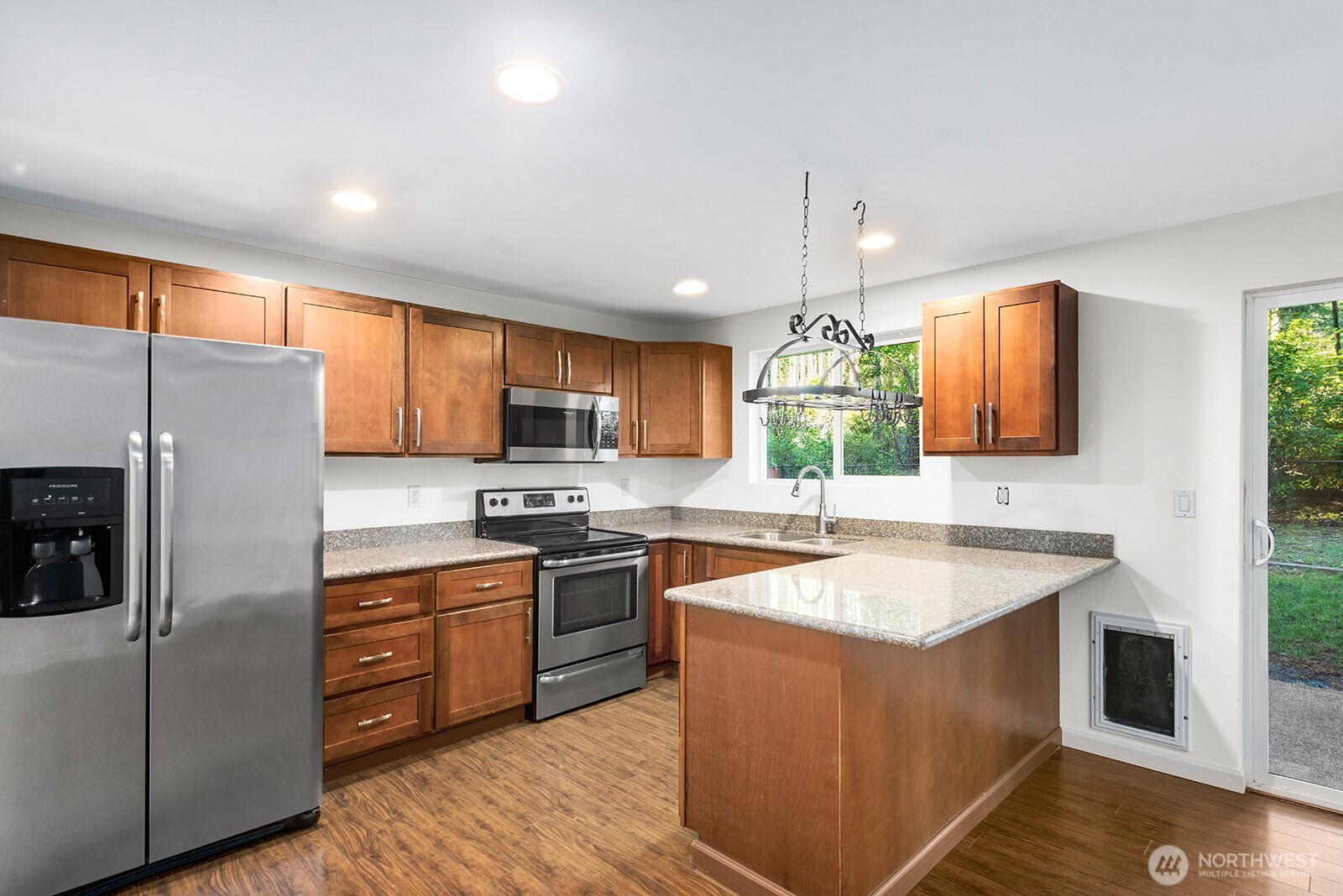 14609 Parkdale Drive Property Photo 5