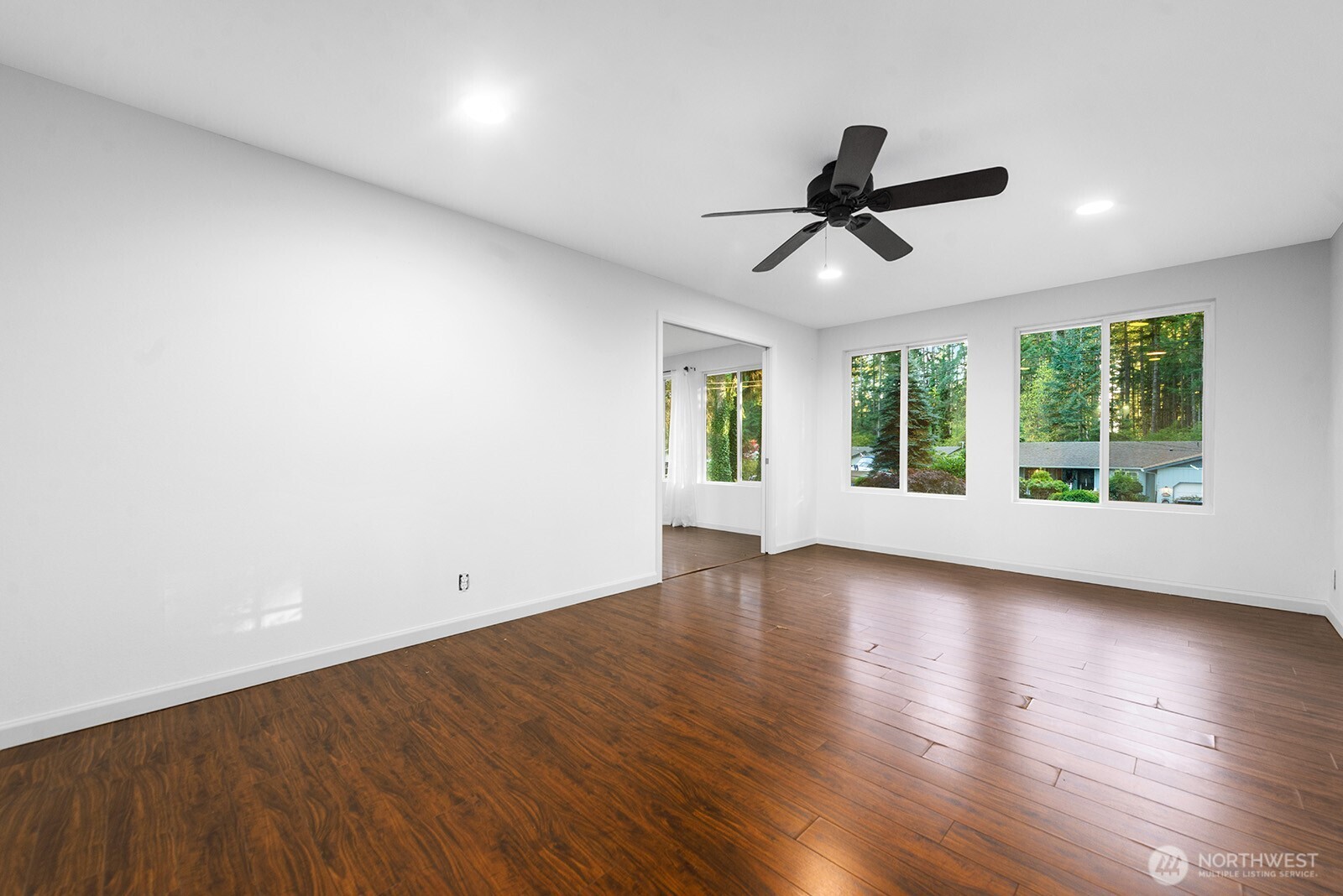 14609 Parkdale Drive Property Photo 13