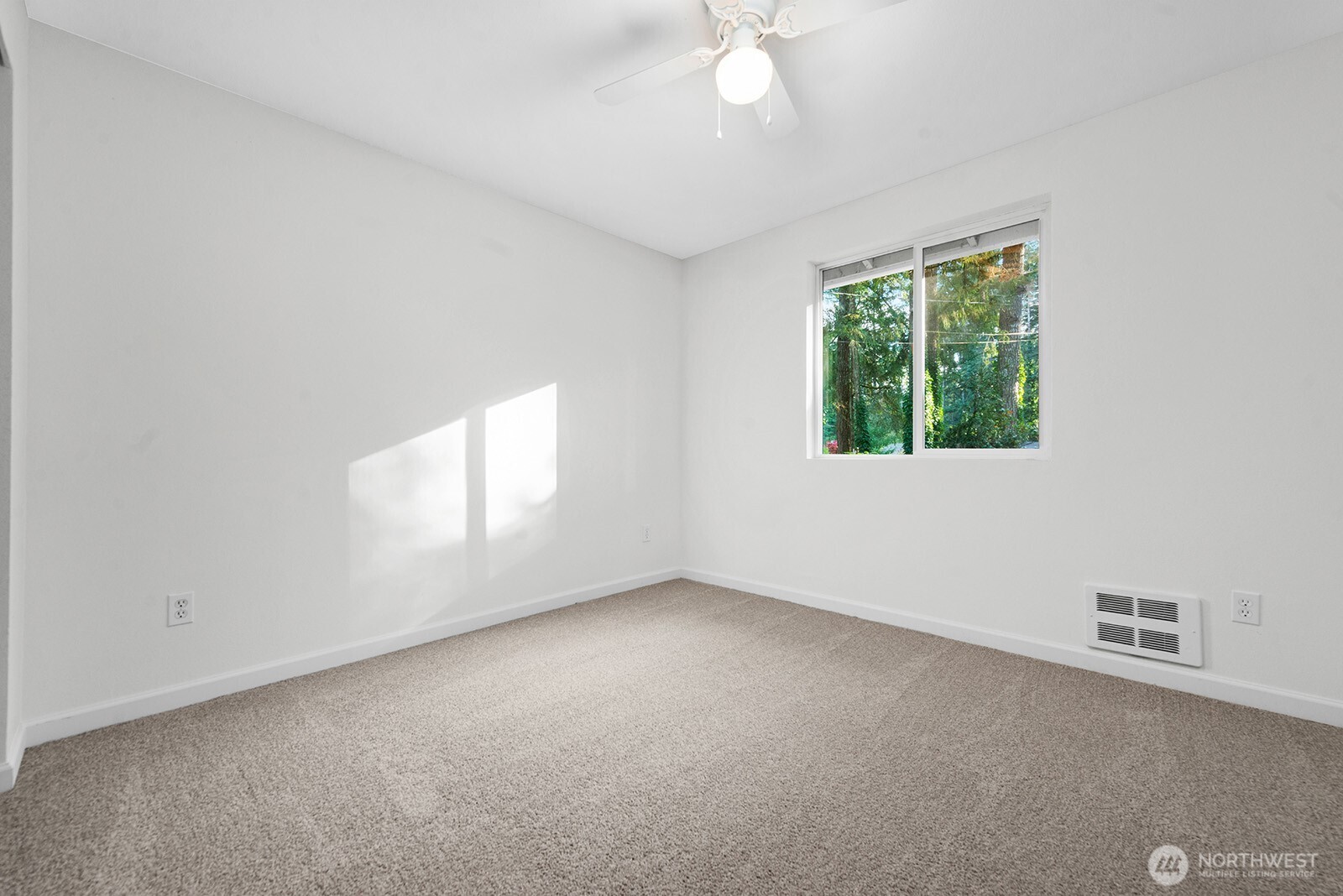 14609 Parkdale Drive Property Photo 18