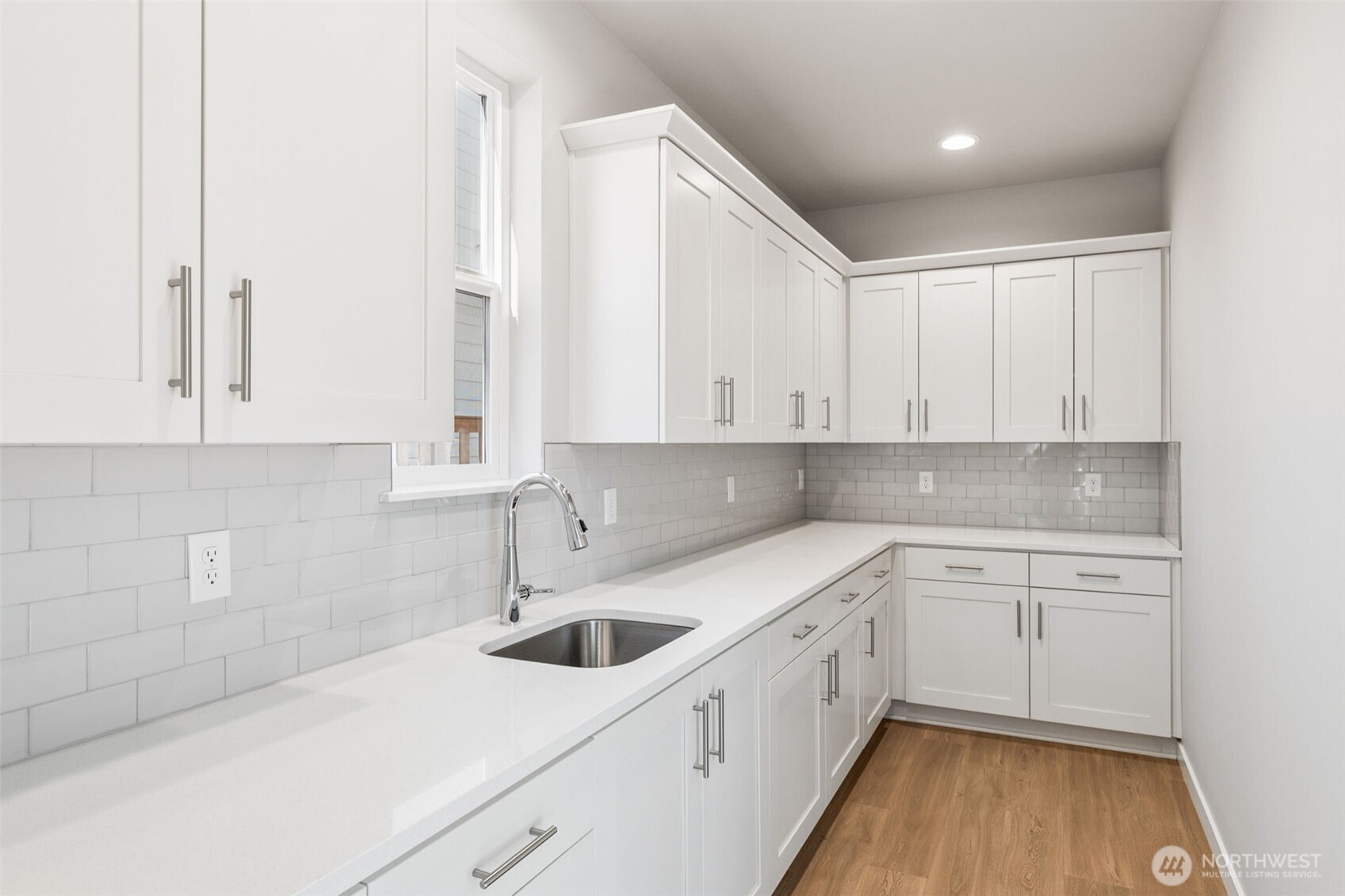 20322 146th Street 705 Property Photo 5