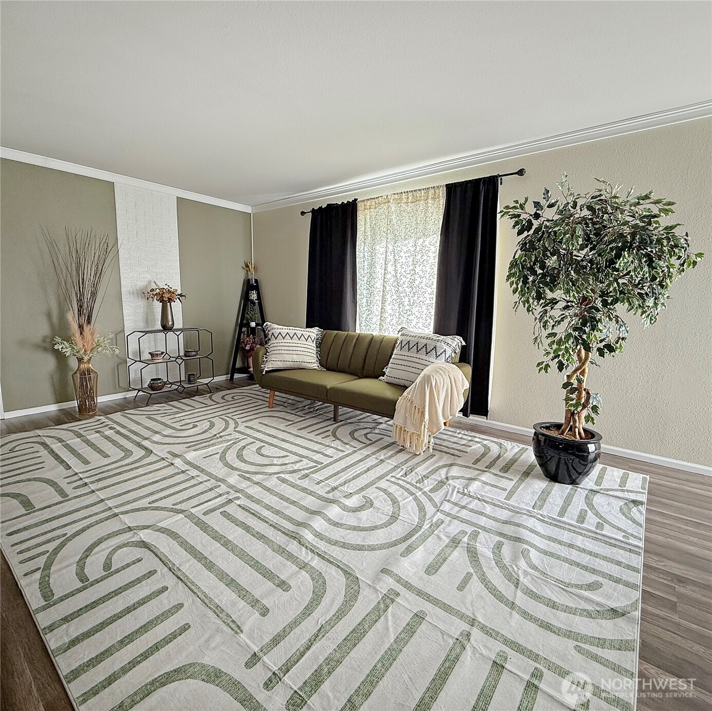 6236 Azure Way Property Photo 3