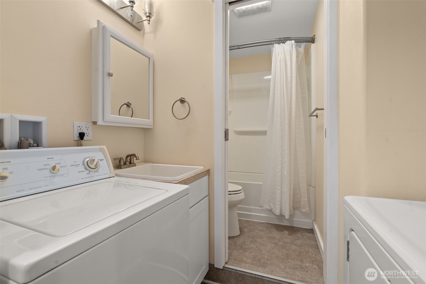 5705 38th Court Property Photo 21