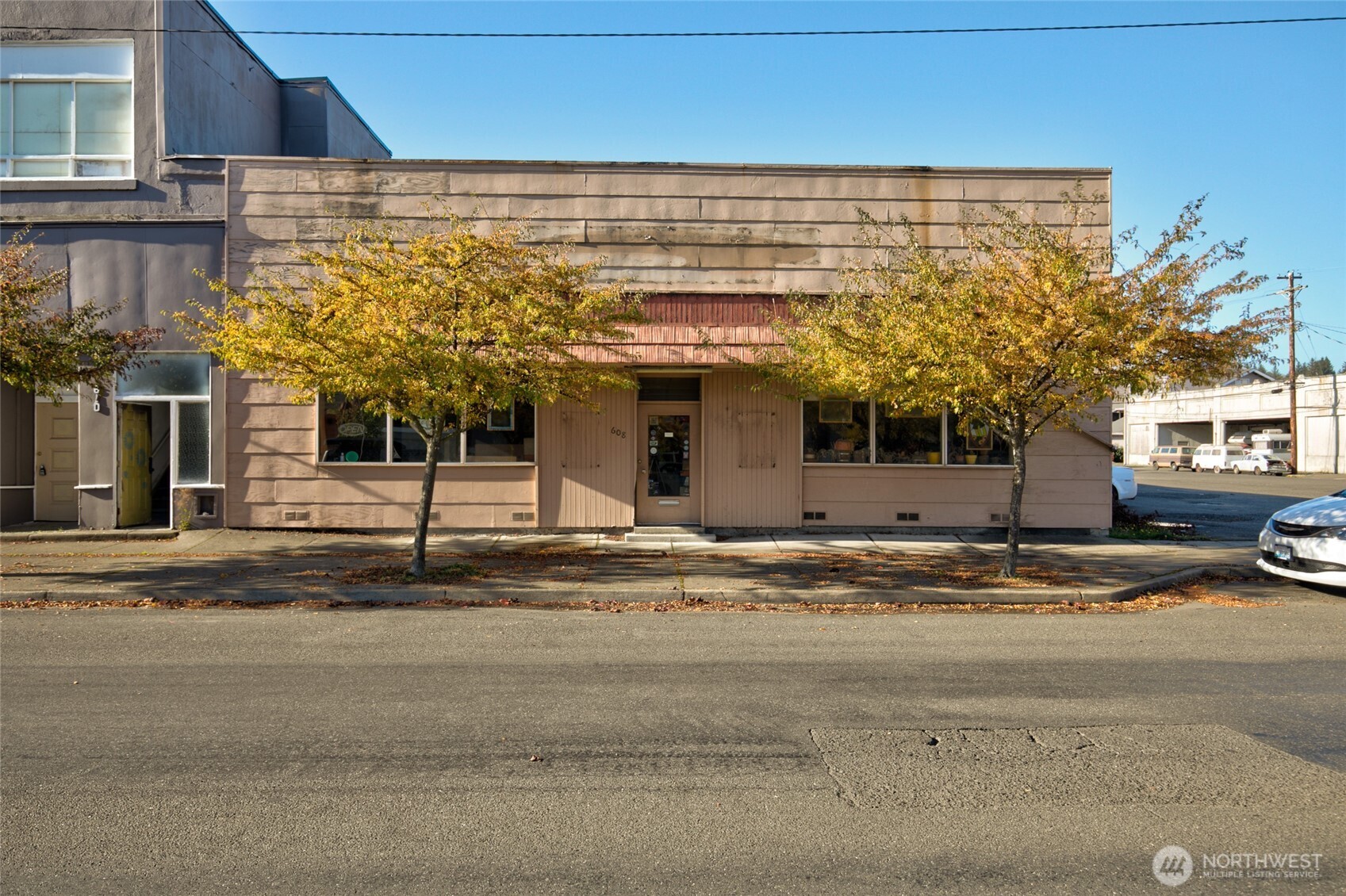608 8th Street Property Photo 1