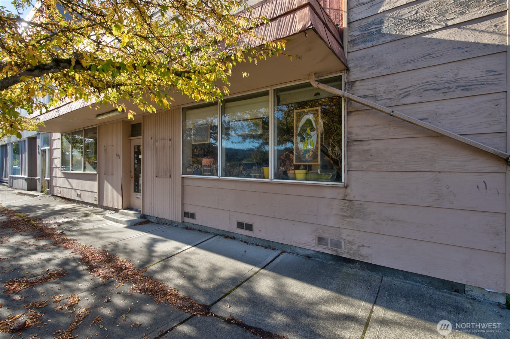 608 8th Street Property Photo 2