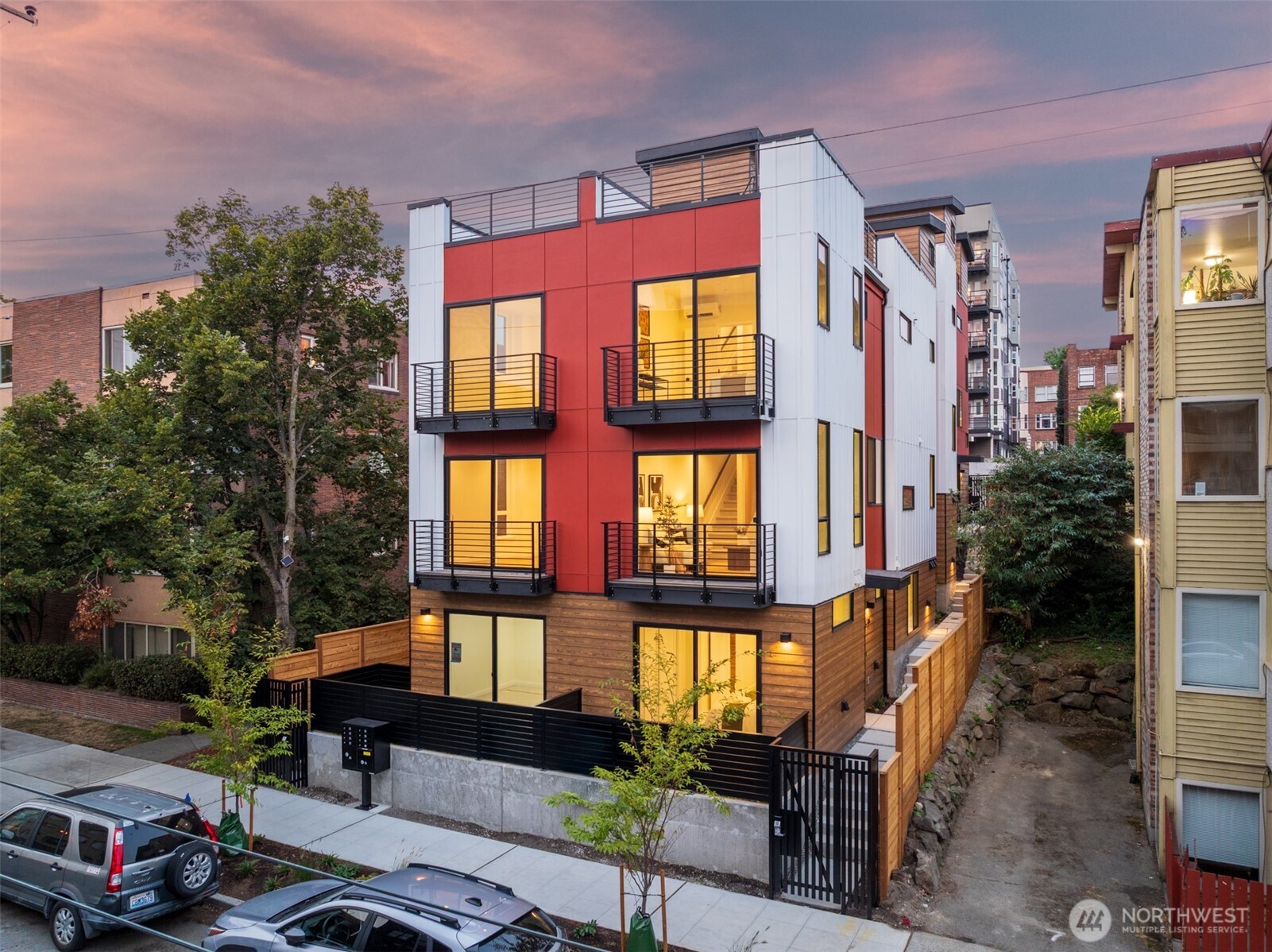 318 E Bellevue Avenue Property Photo 1