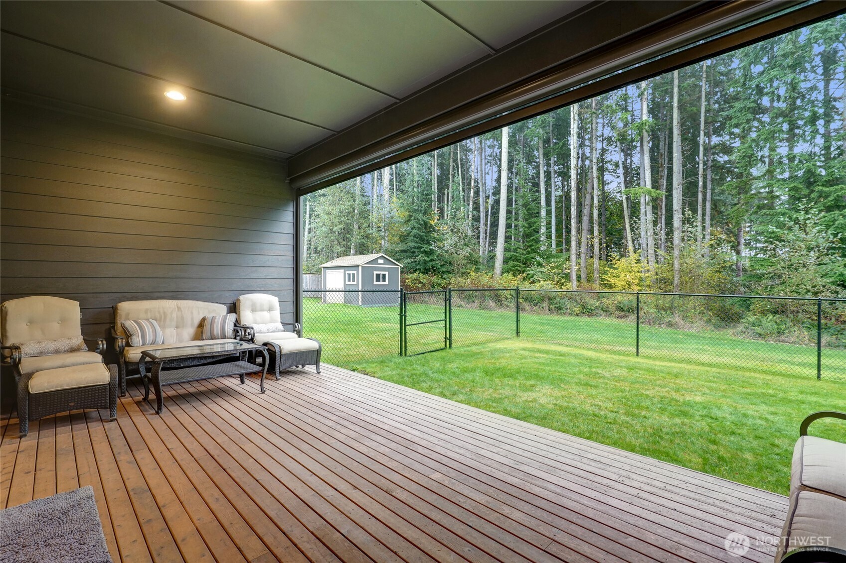 14416 110th Street Property Photo 6