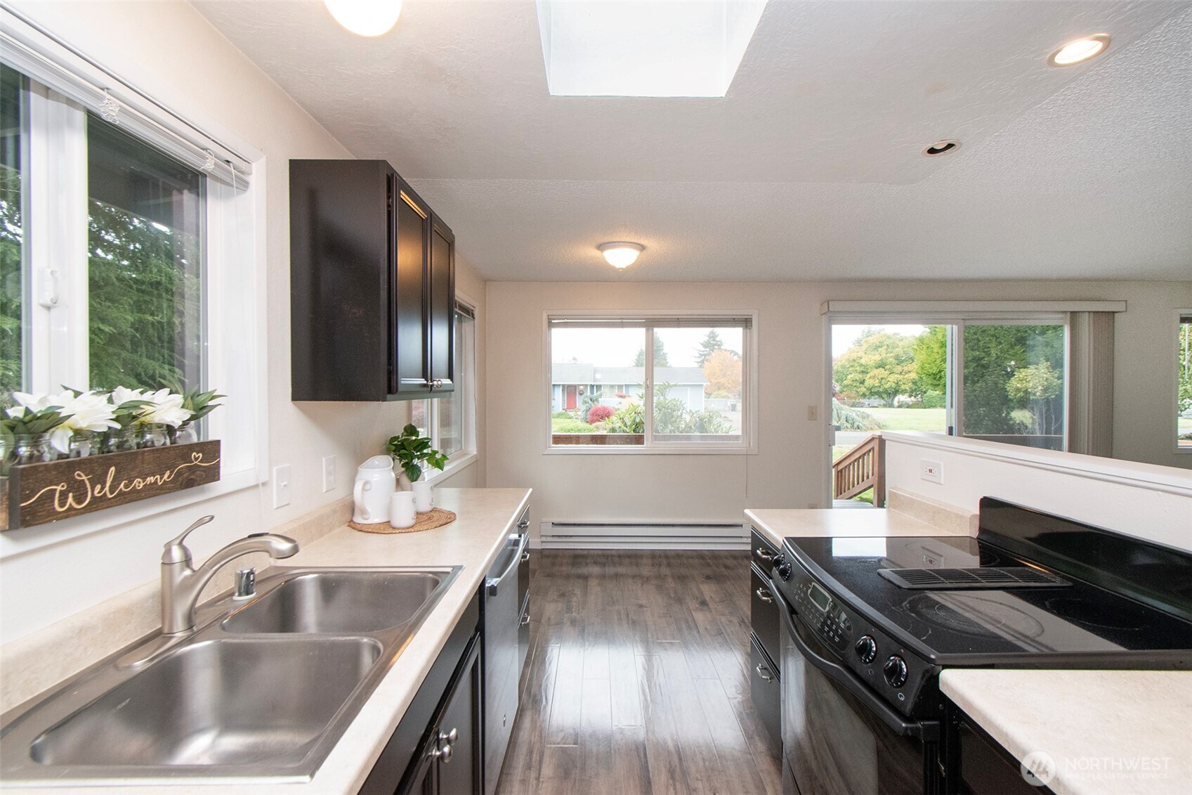 241 Bay View Street Property Photo 9