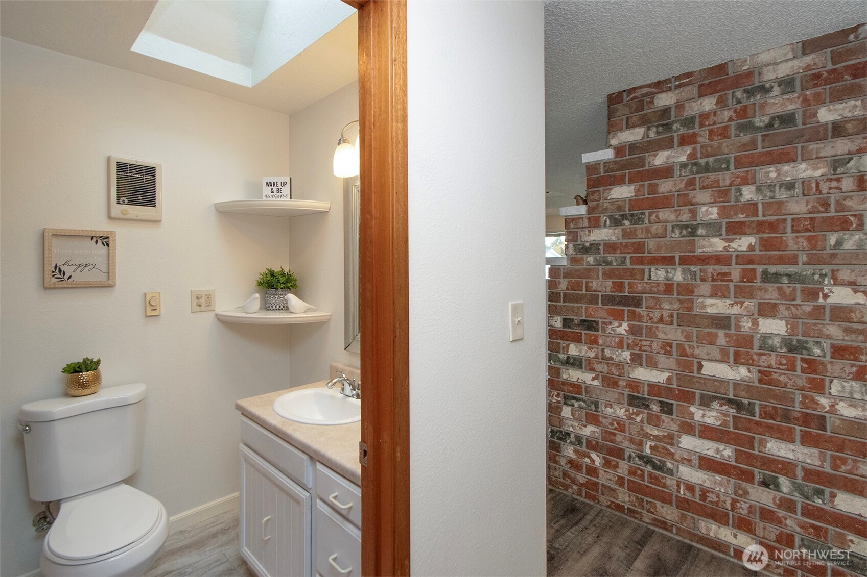 241 Bay View Street Property Photo 12