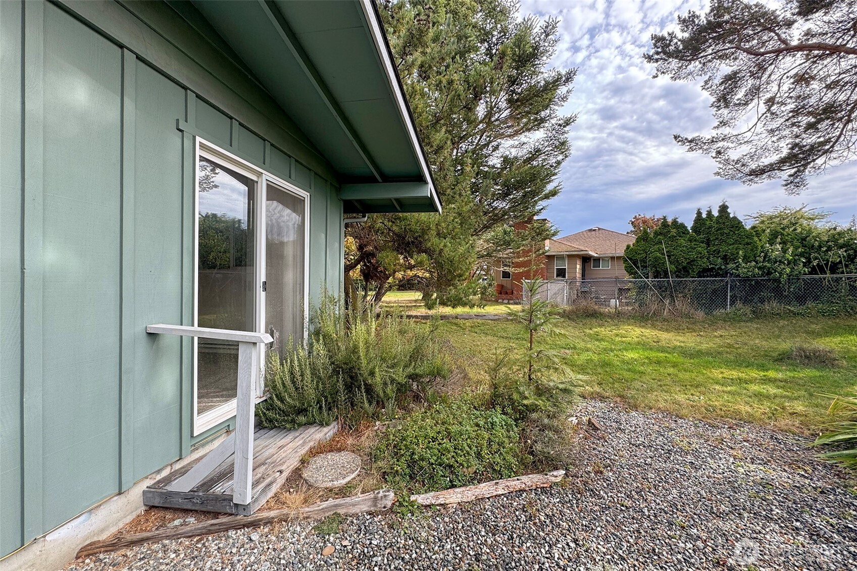 241 Bay View Street Property Photo 28
