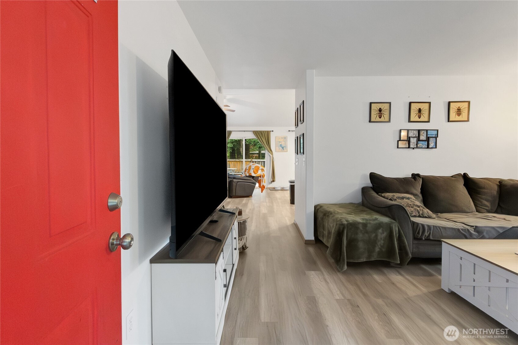 18011 Clear Lake Blvd Se Property Photo 3