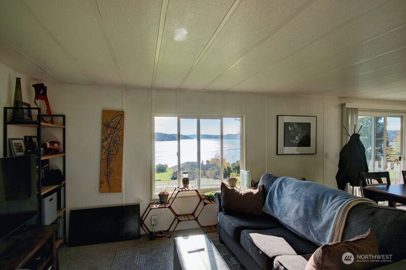 14860 Gibralter Road Property Photo 16
