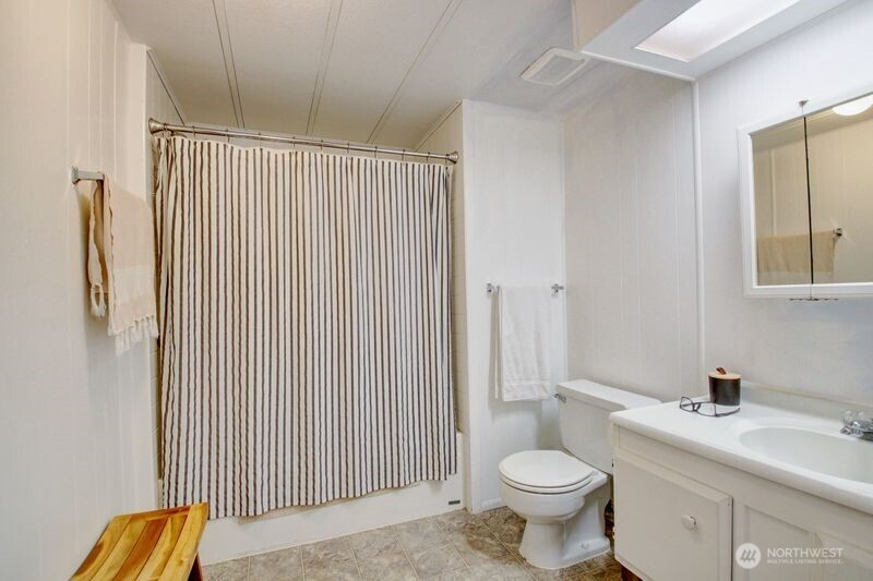 14860 Gibralter Road Property Photo 21