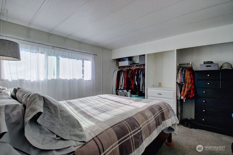 14860 Gibralter Road Property Photo 22
