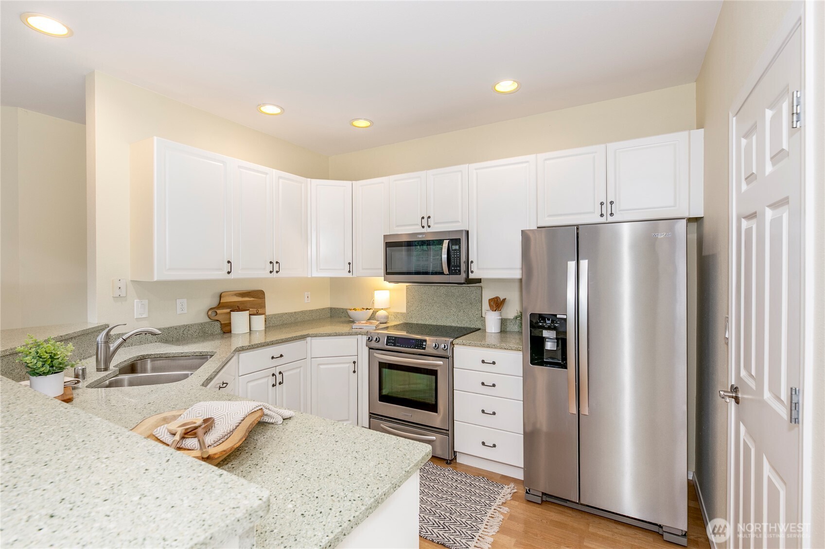 5500 Harbour Pointe Boulevard B202 Property Photo 7