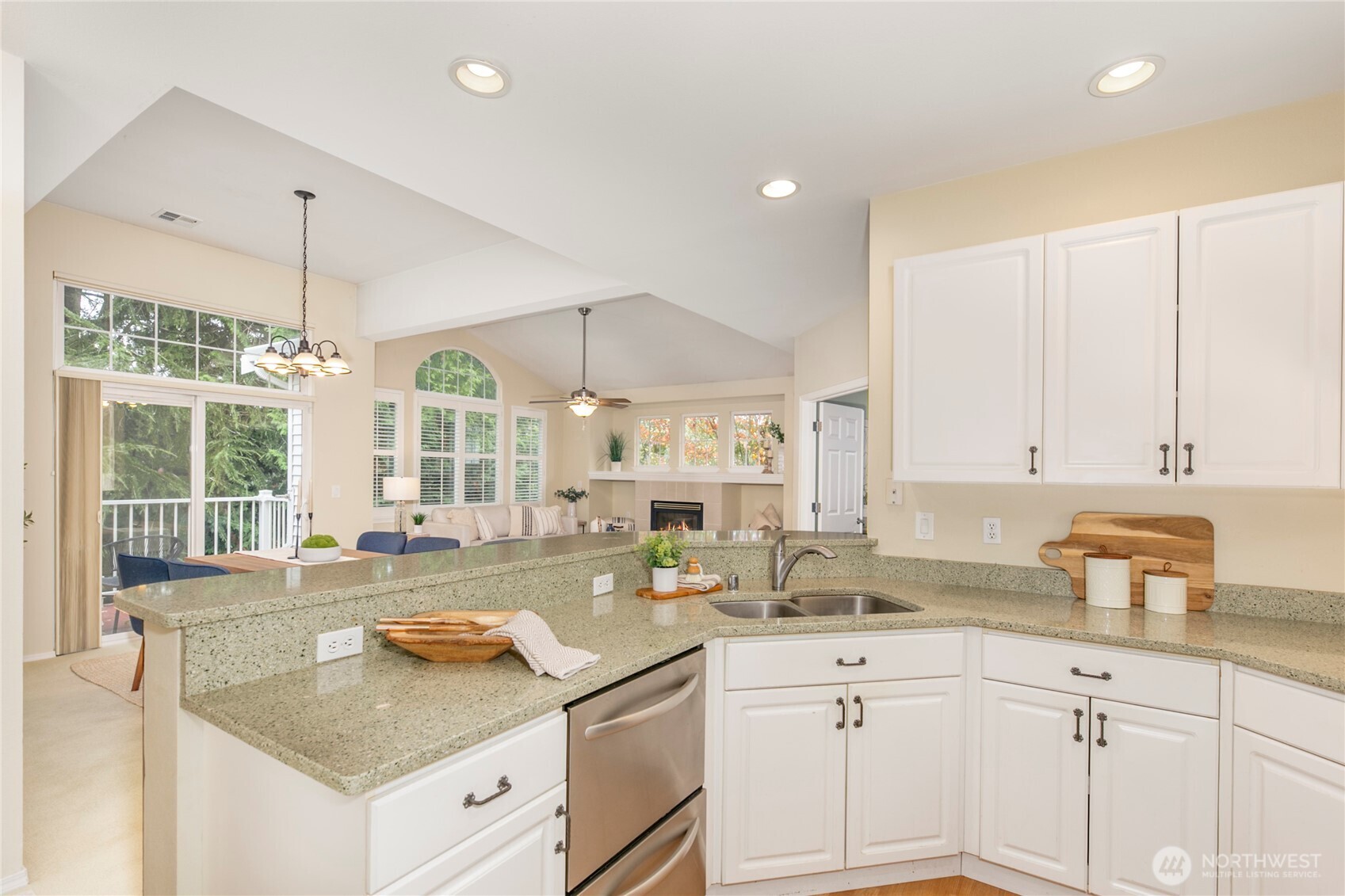 5500 Harbour Pointe Boulevard B202 Property Photo 9