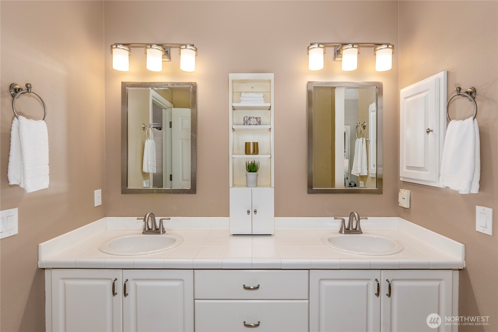 5500 Harbour Pointe Boulevard B202 Property Photo 17