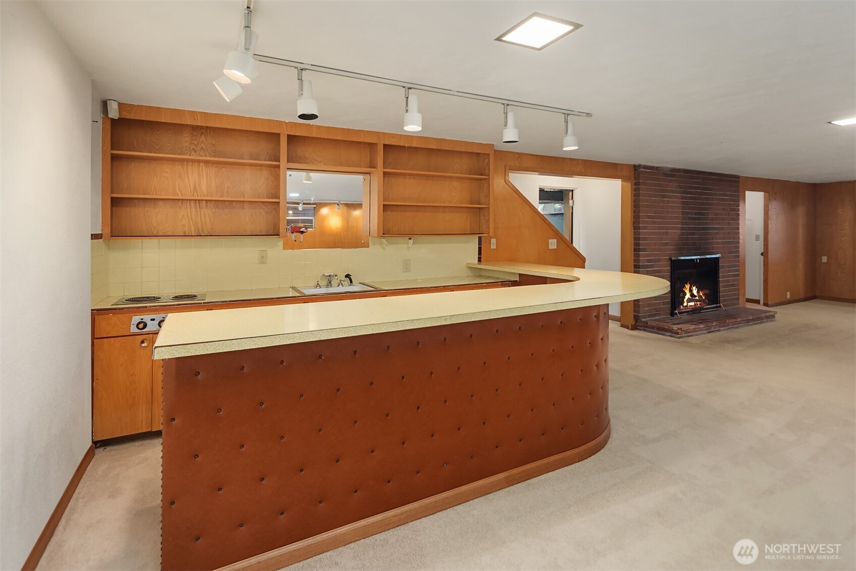 16526 Shore Drive Property Photo 24