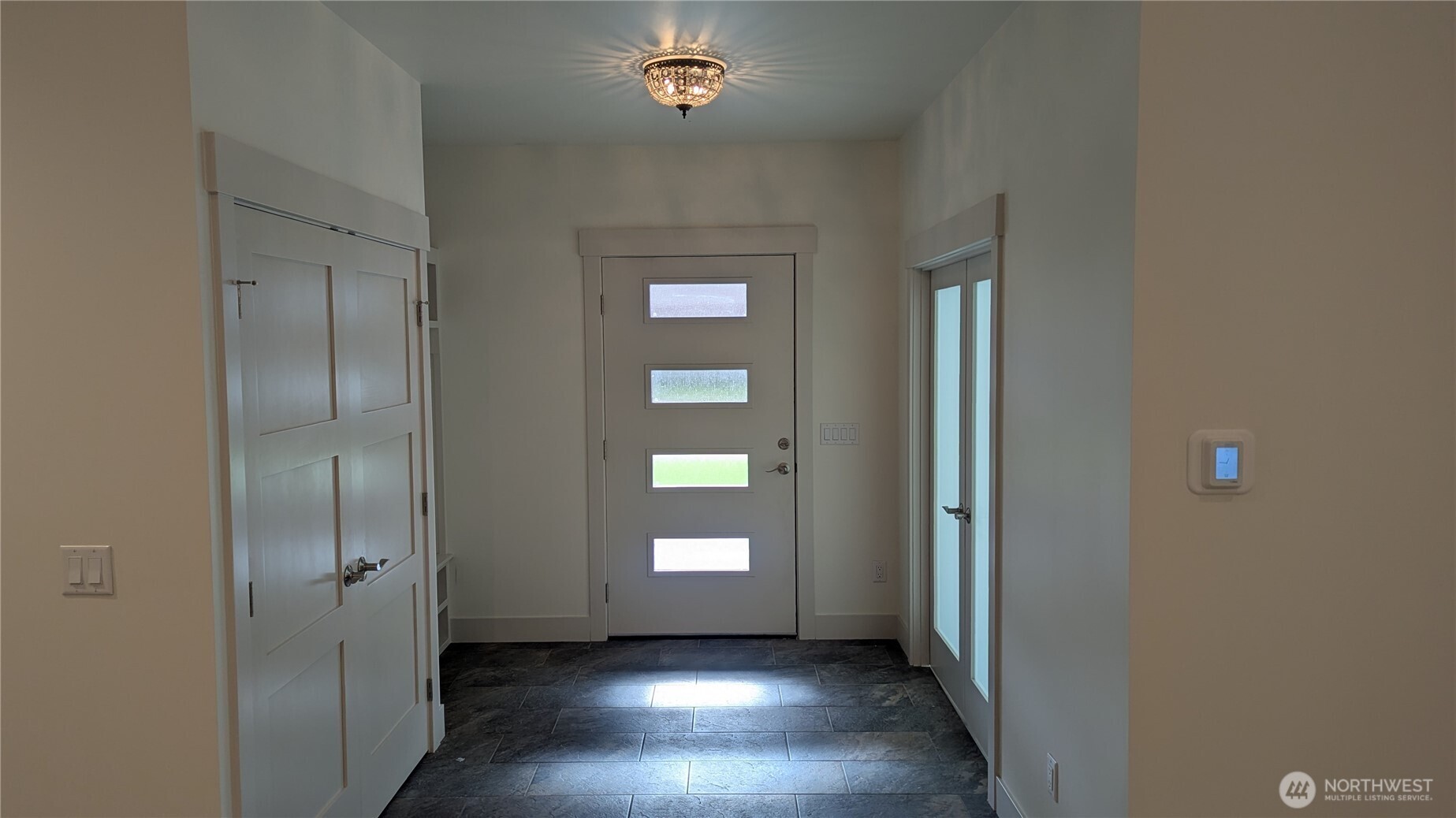 800 Cedar Drive Property Photo 5
