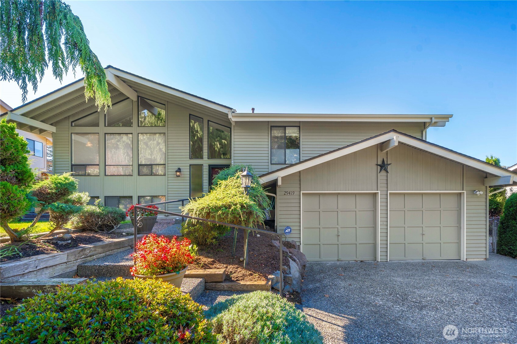 29419 4th Avenue Property Photo 1