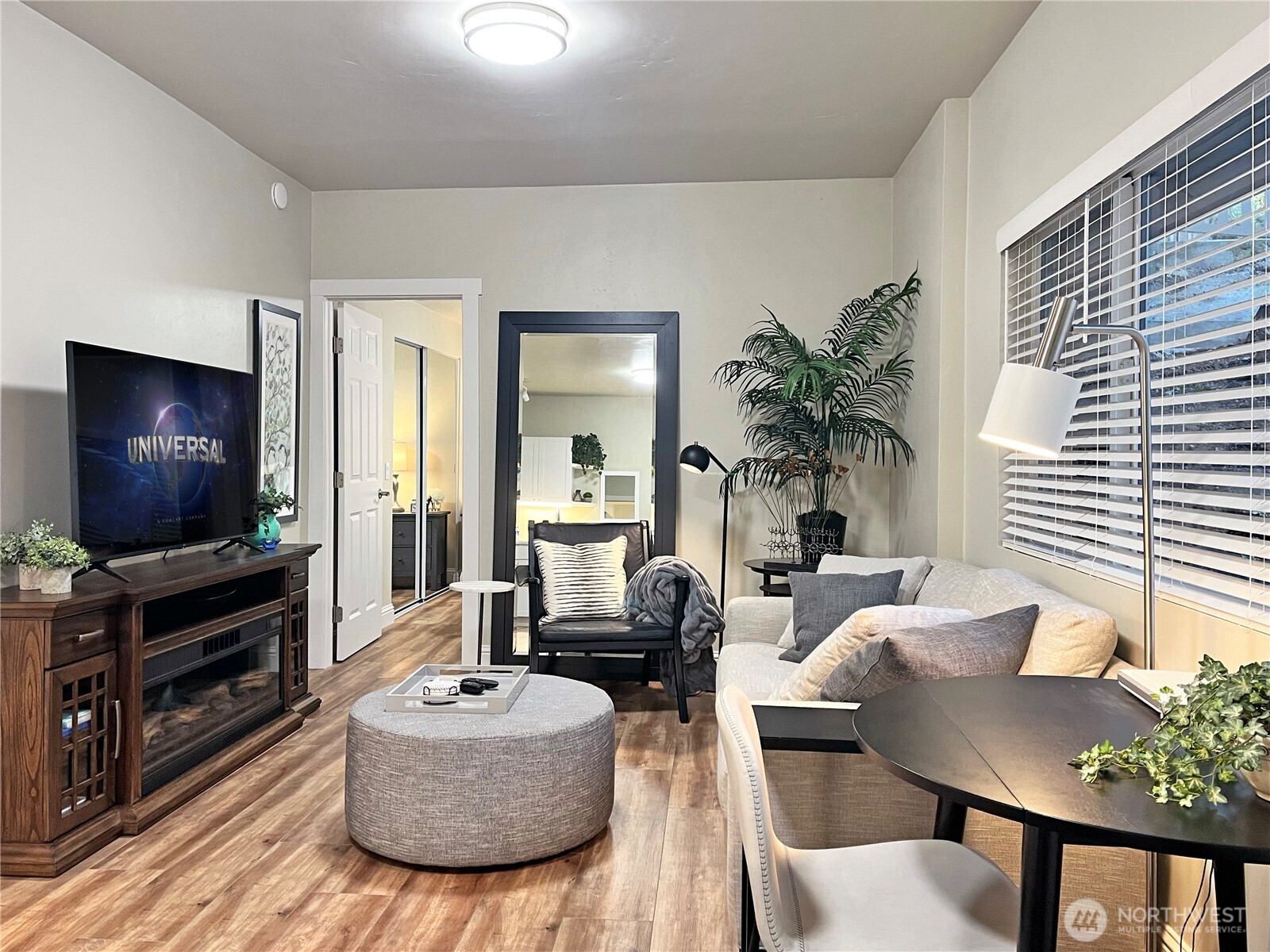 250 Tucker Avenue 24 Property Photo 3