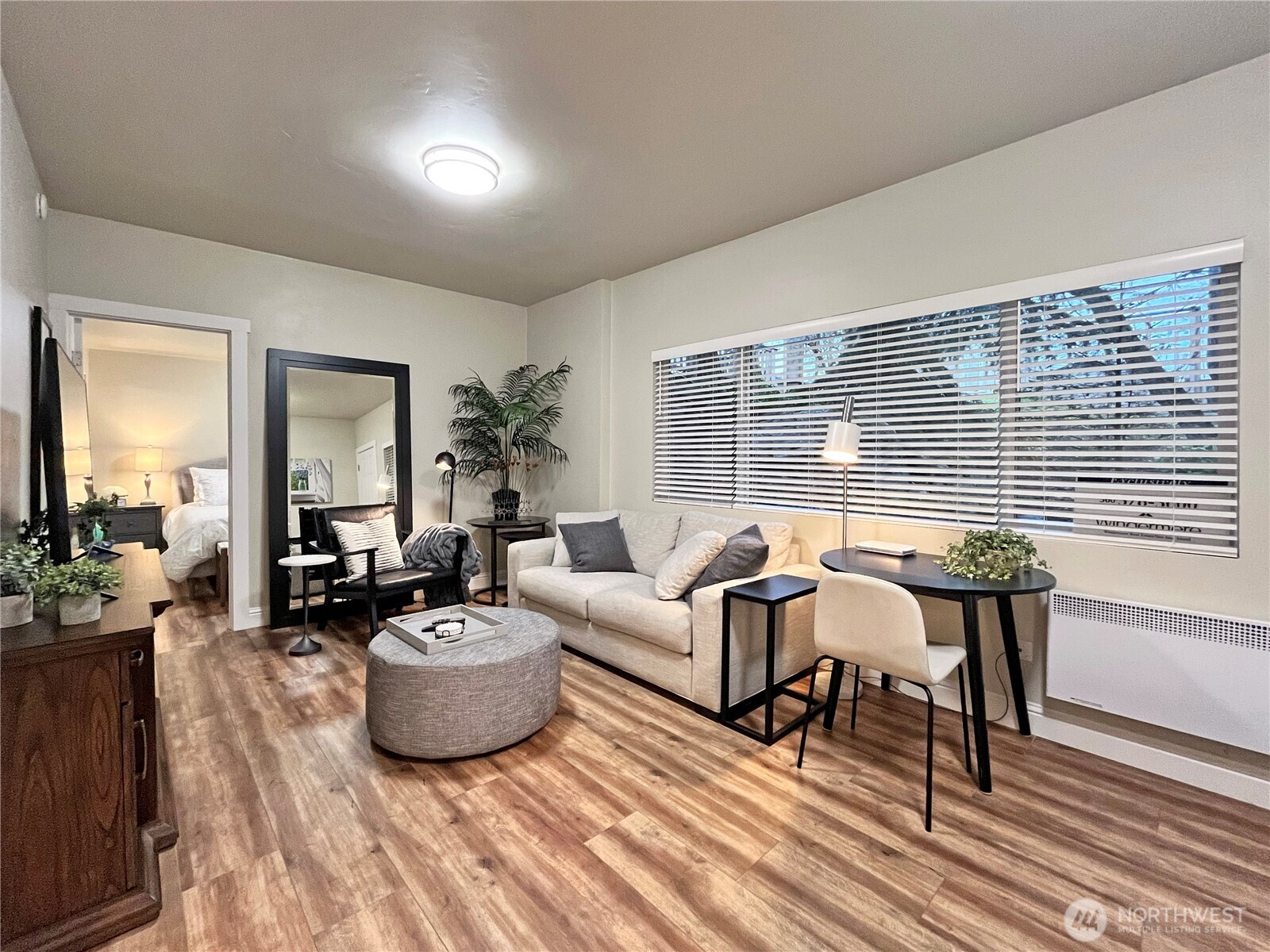 250 Tucker Avenue 24 Property Photo 4
