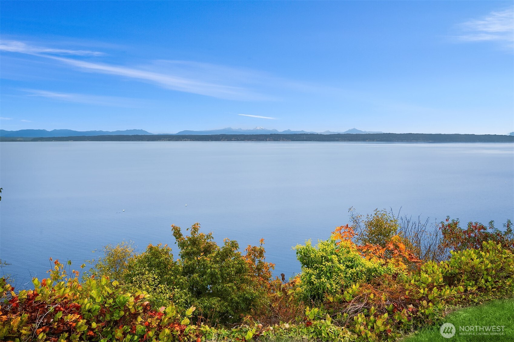 1639 S Country Club Drive Property Photo 3