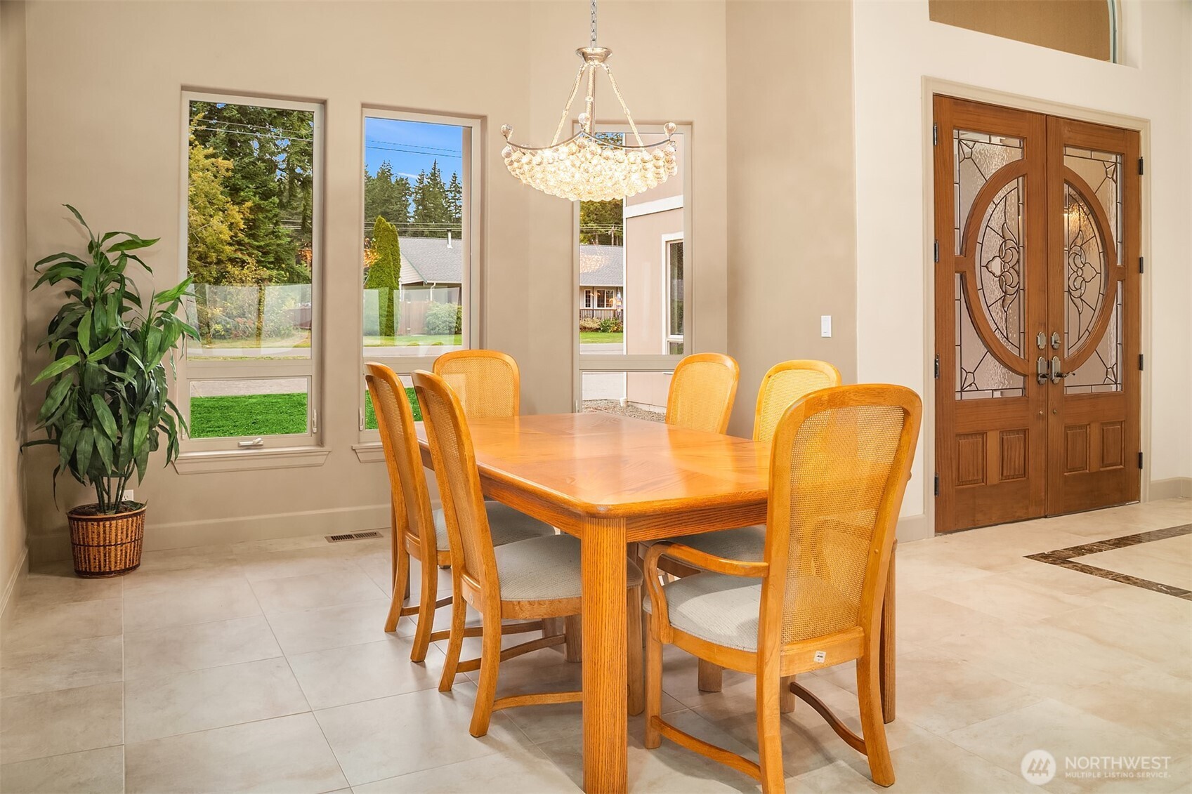 1639 S Country Club Drive Property Photo 10