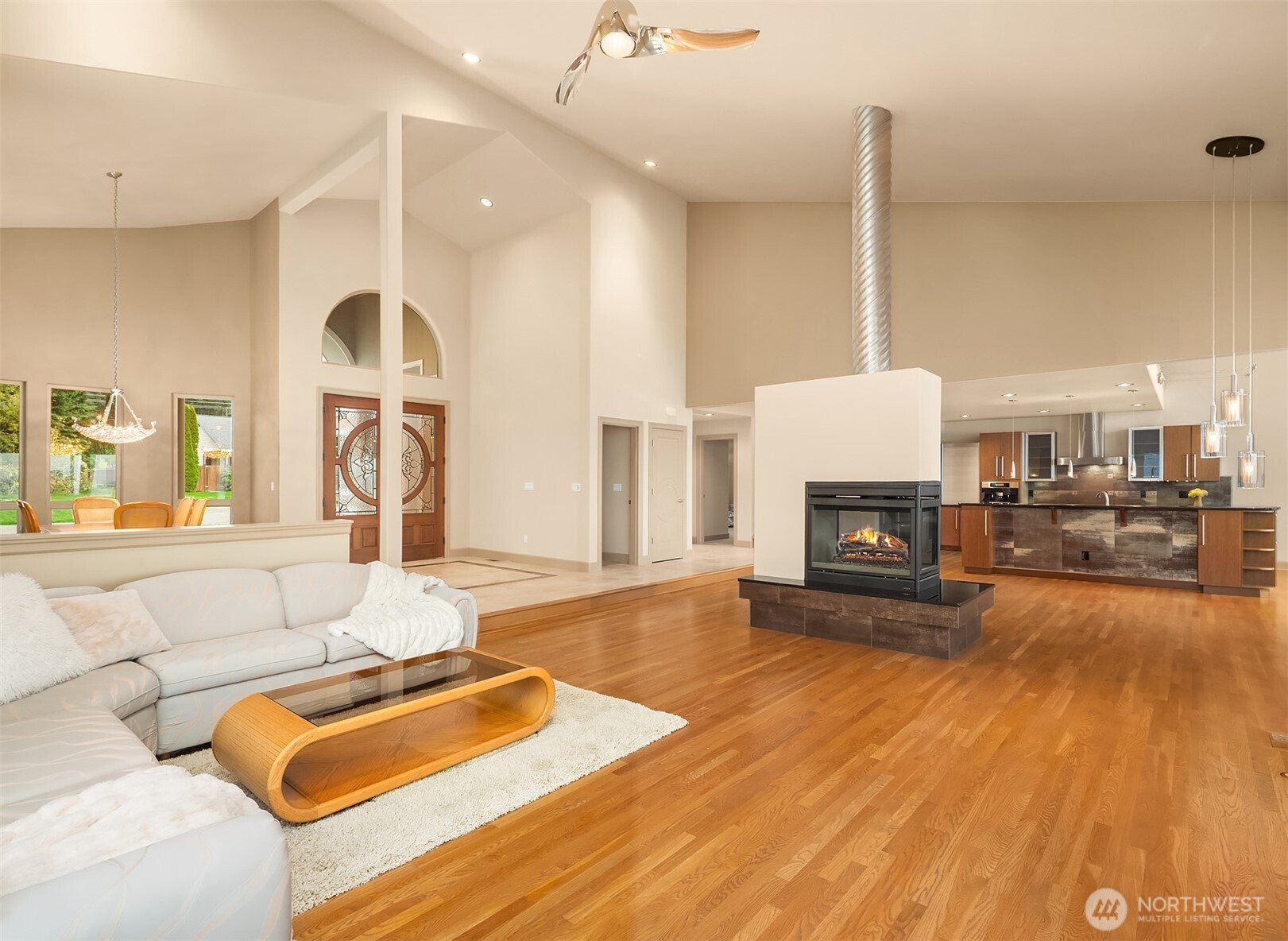 1639 S Country Club Drive Property Photo 12