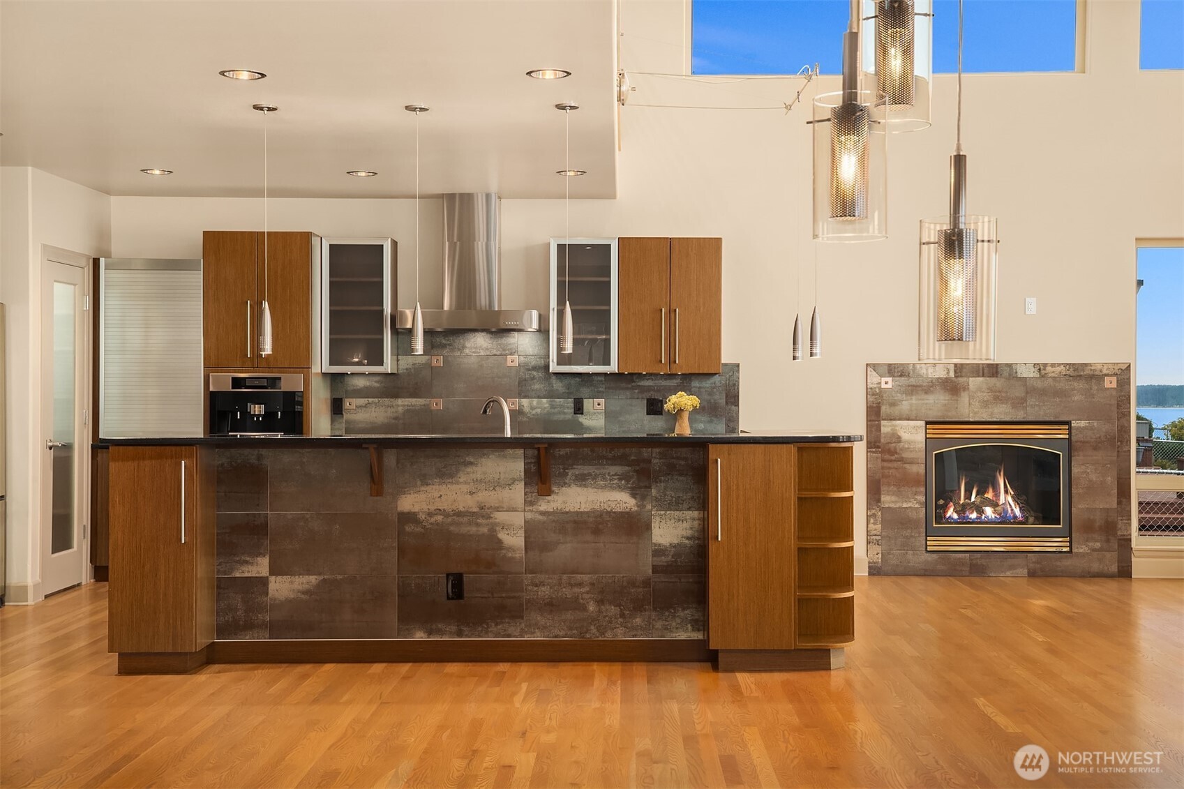 1639 S Country Club Drive Property Photo 13