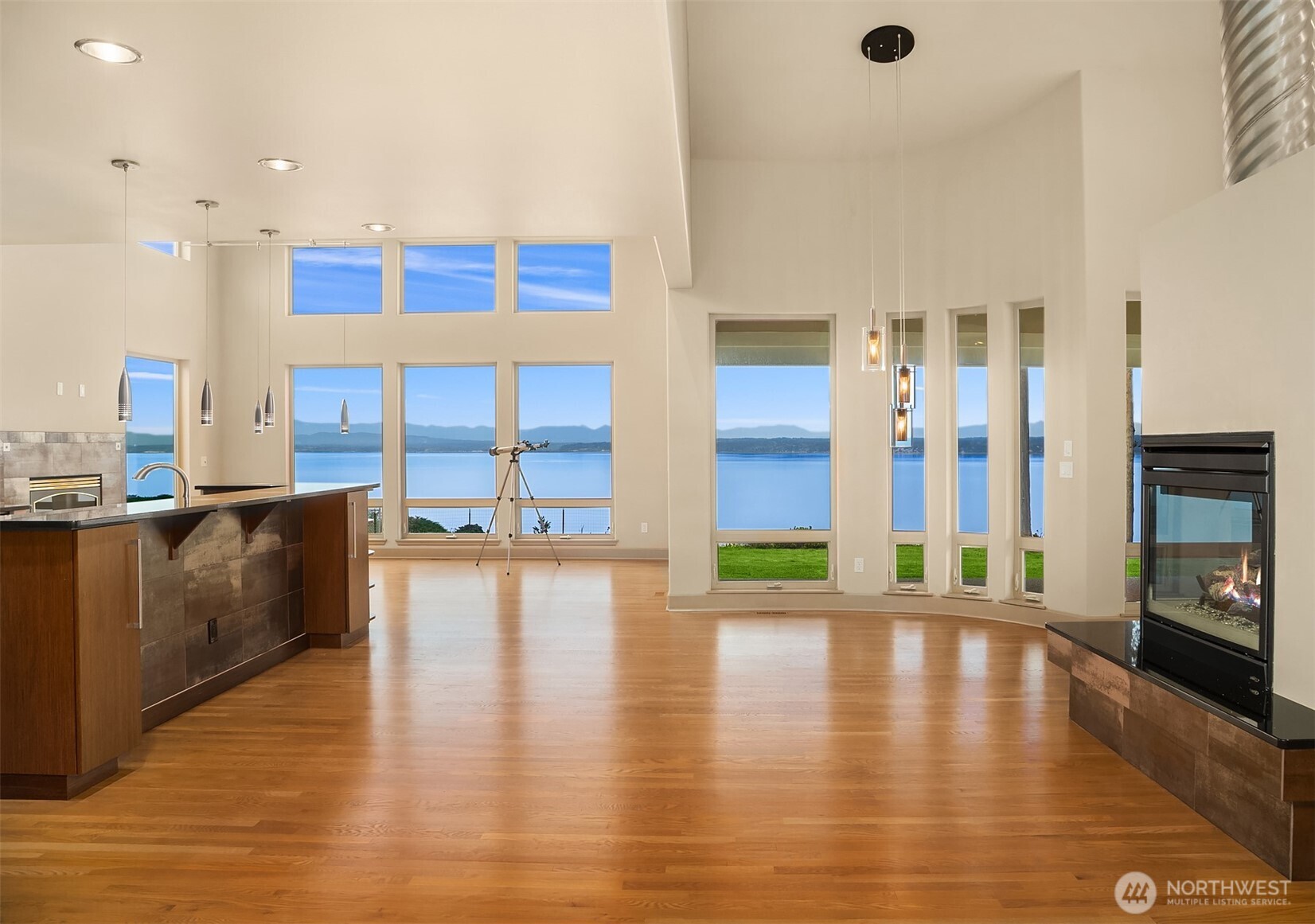 1639 S Country Club Drive Property Photo 14