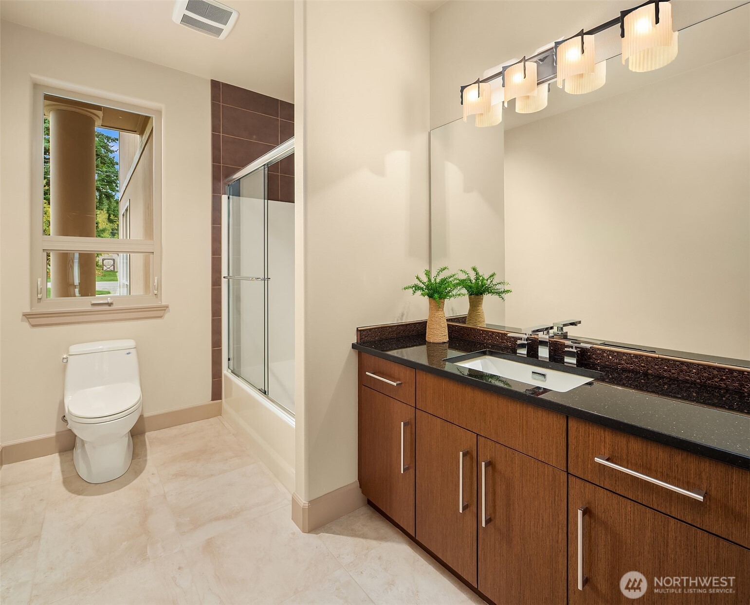 1639 S Country Club Drive Property Photo 22