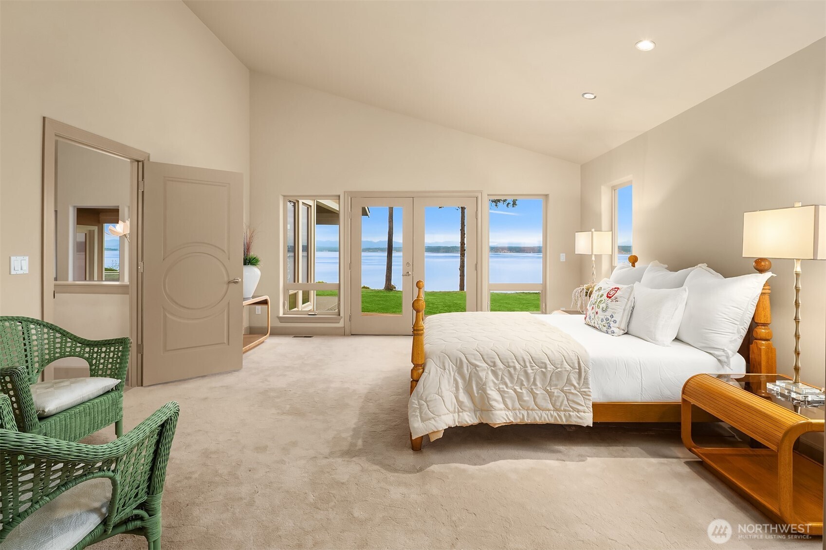 1639 S Country Club Drive Property Photo 28