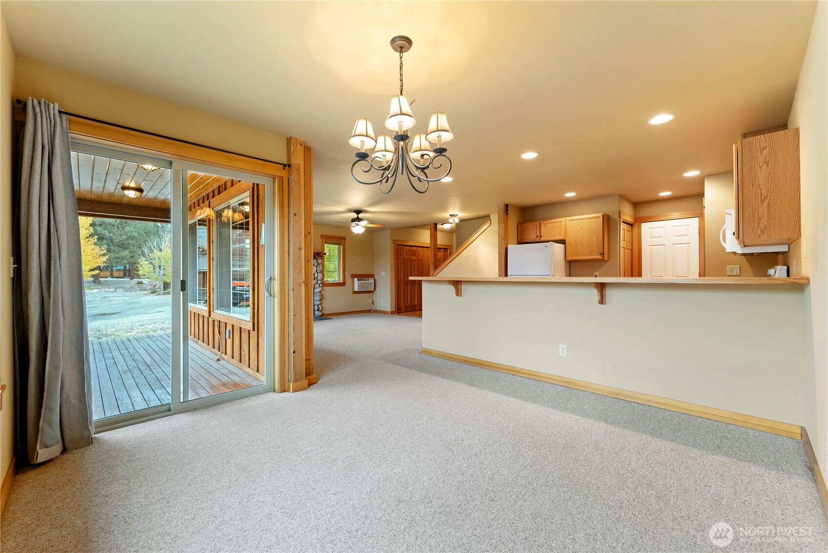 300 Cascadian Court 15 Property Photo 11