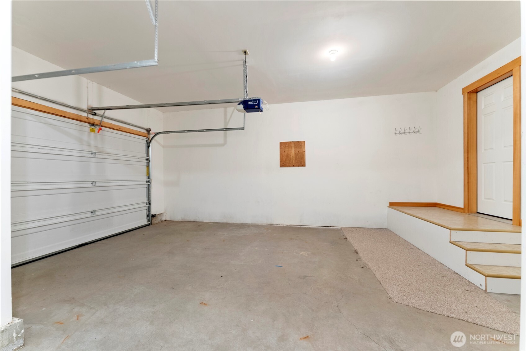 300 Cascadian Court 15 Property Photo 27