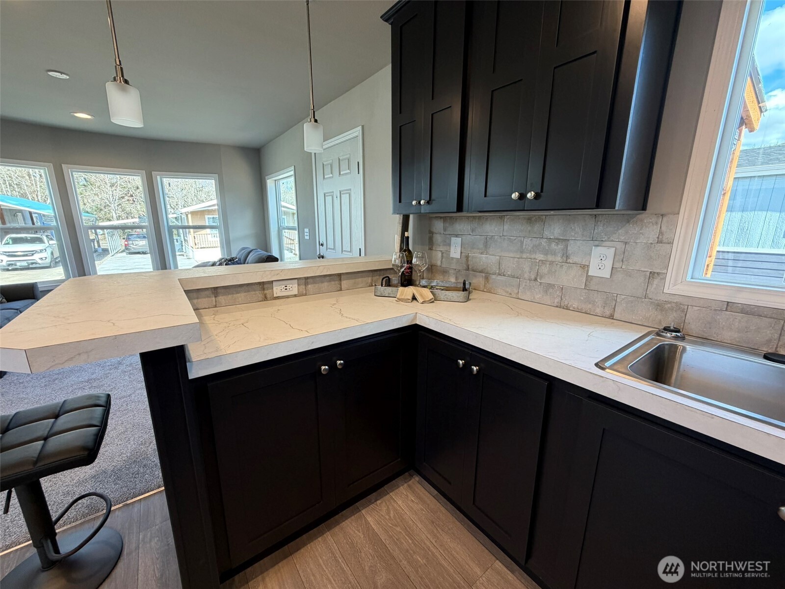2010 Broadway Avenue 38 Property Photo 10
