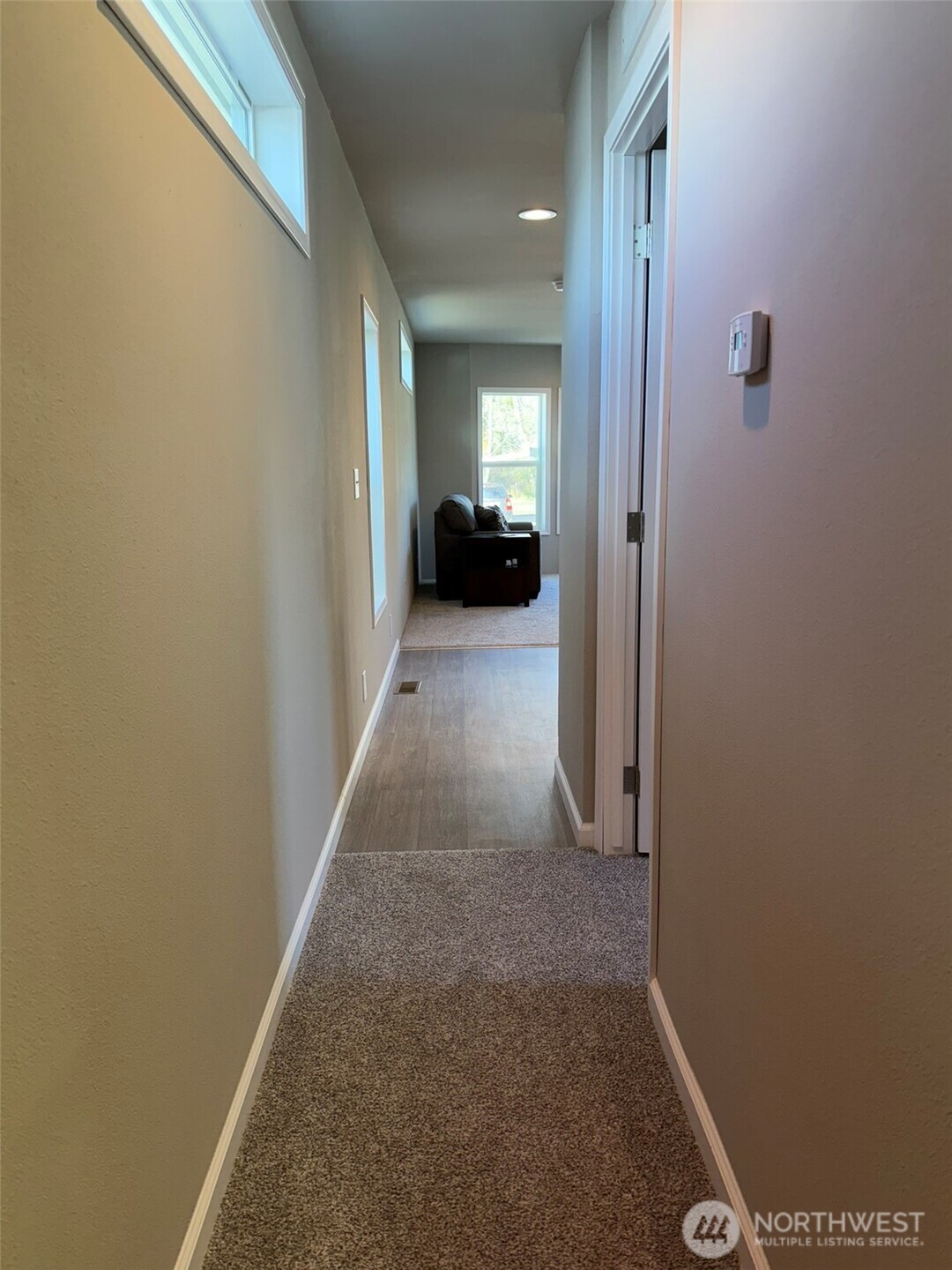 2010 Broadway Avenue 38 Property Photo 13