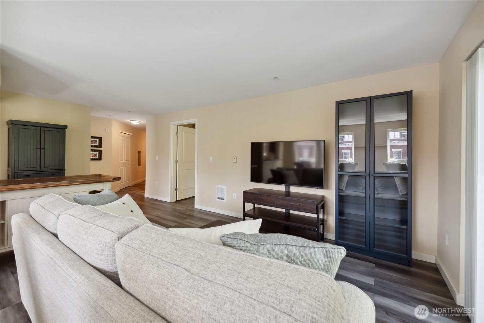 108 5th Avenue 506 Property Photo 4