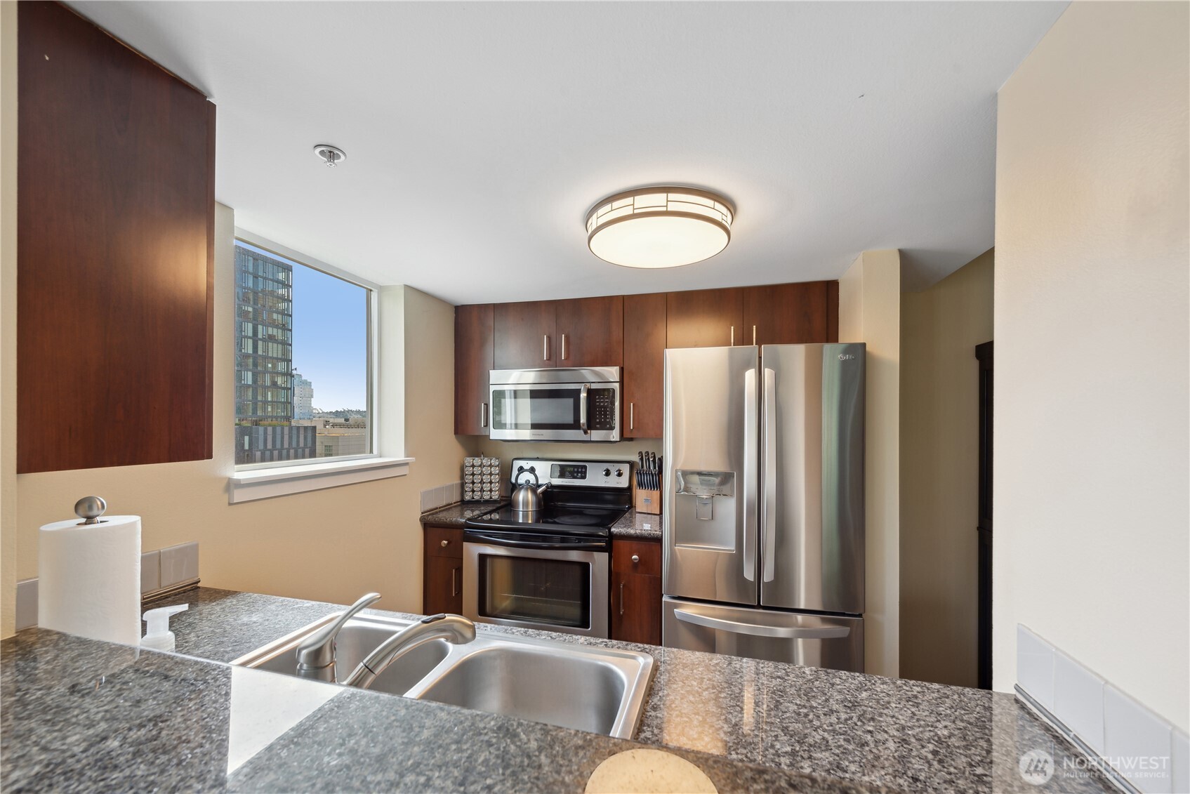 108 5th Avenue 506 Property Photo 10