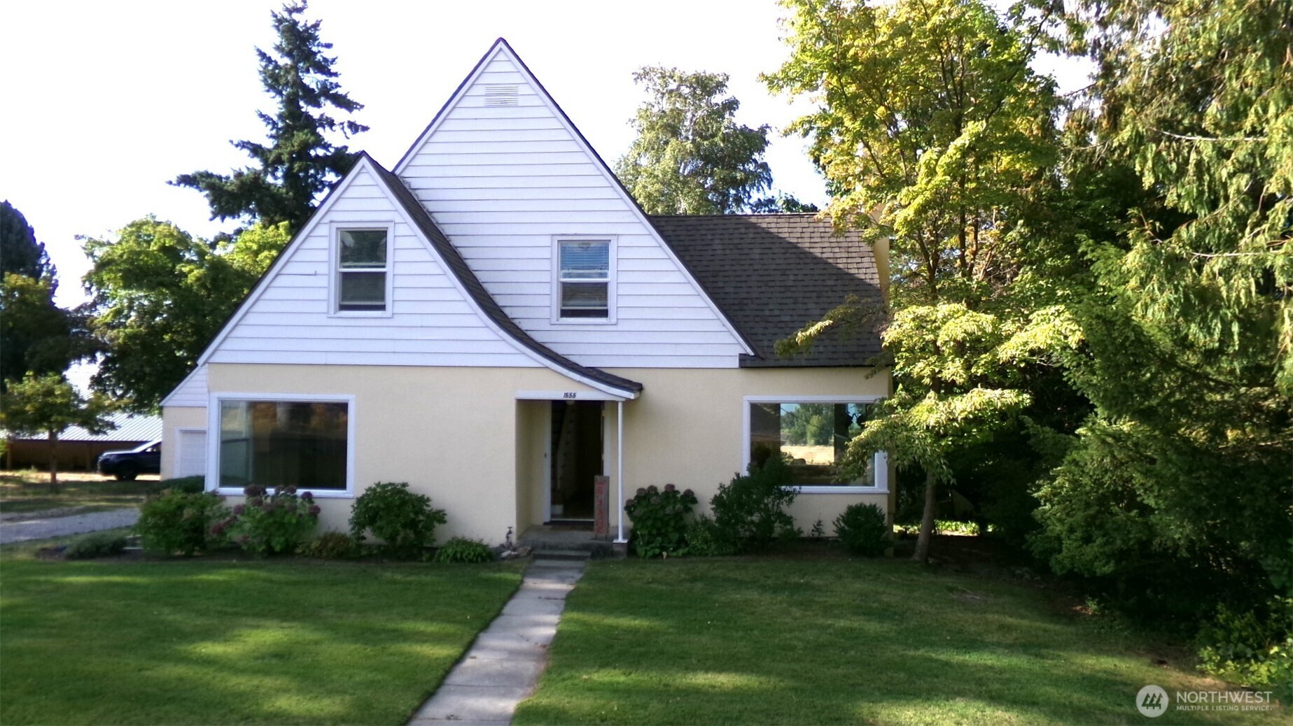 1555 Swartout Road Property Photo 2