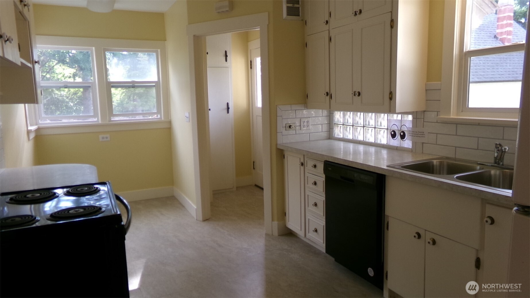 1555 Swartout Road Property Photo 12