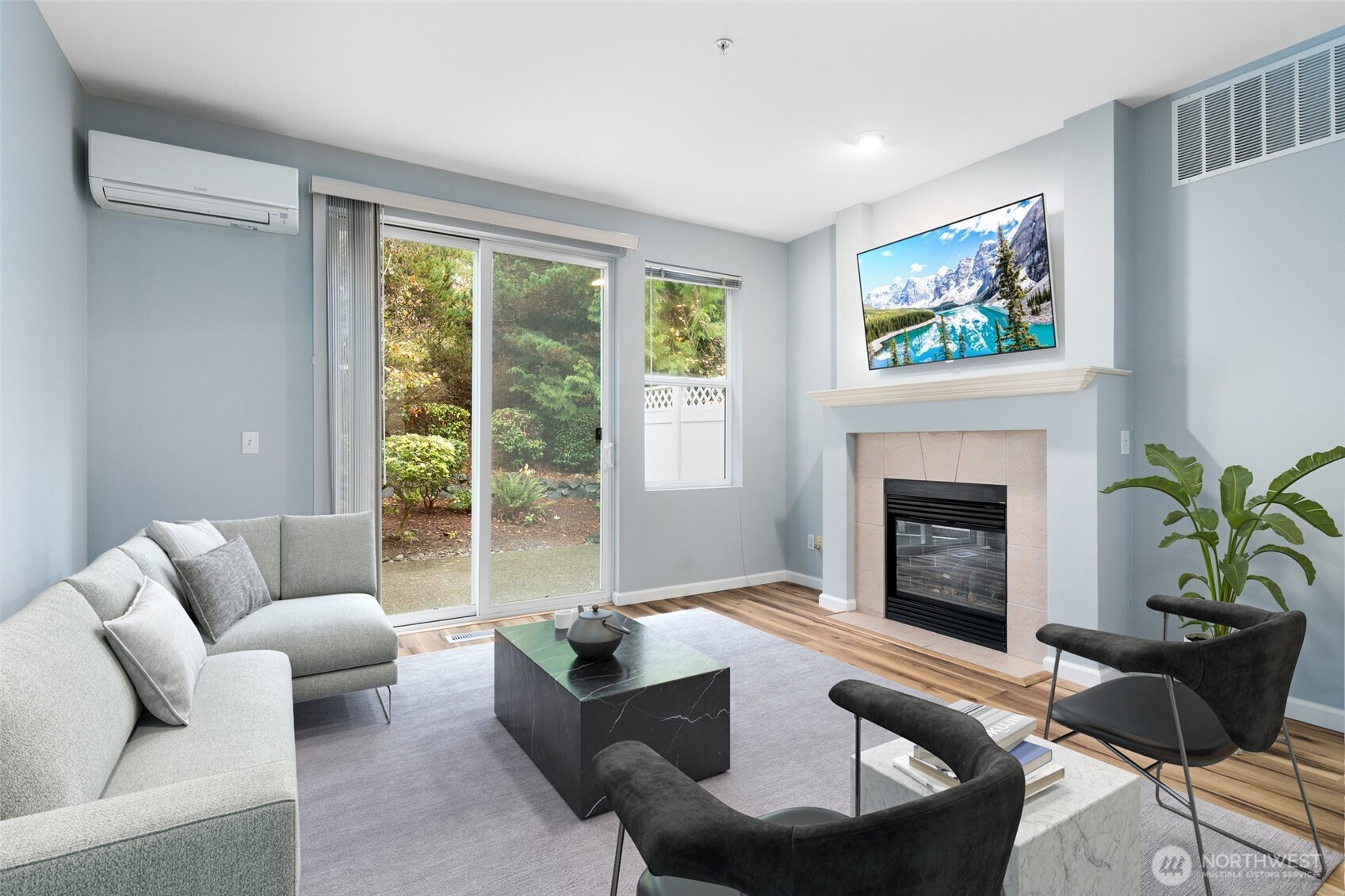 22607 42nd Place 1-3 Property Photo 1