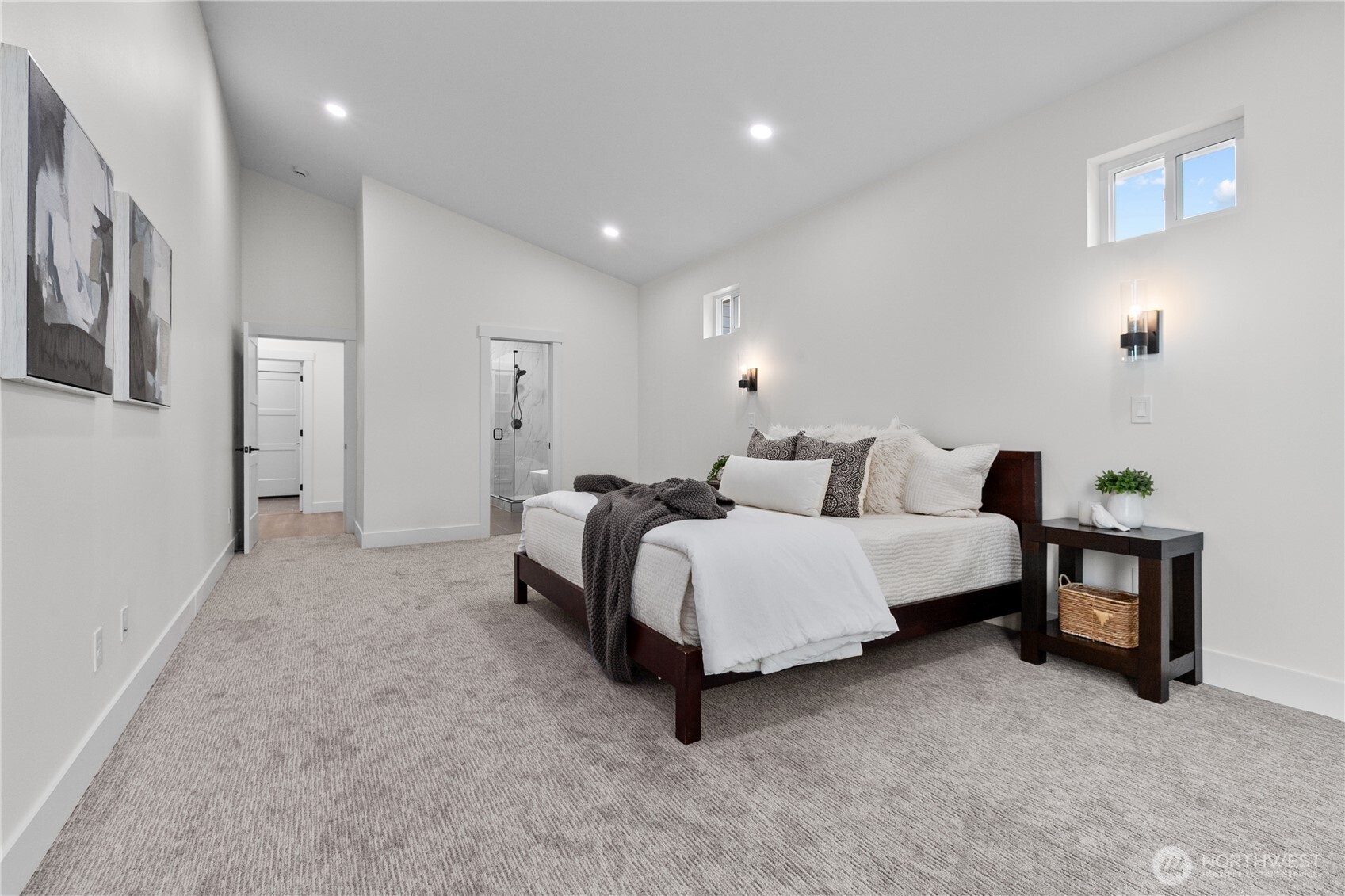 6917 Red Ridge Drive Property Photo 12