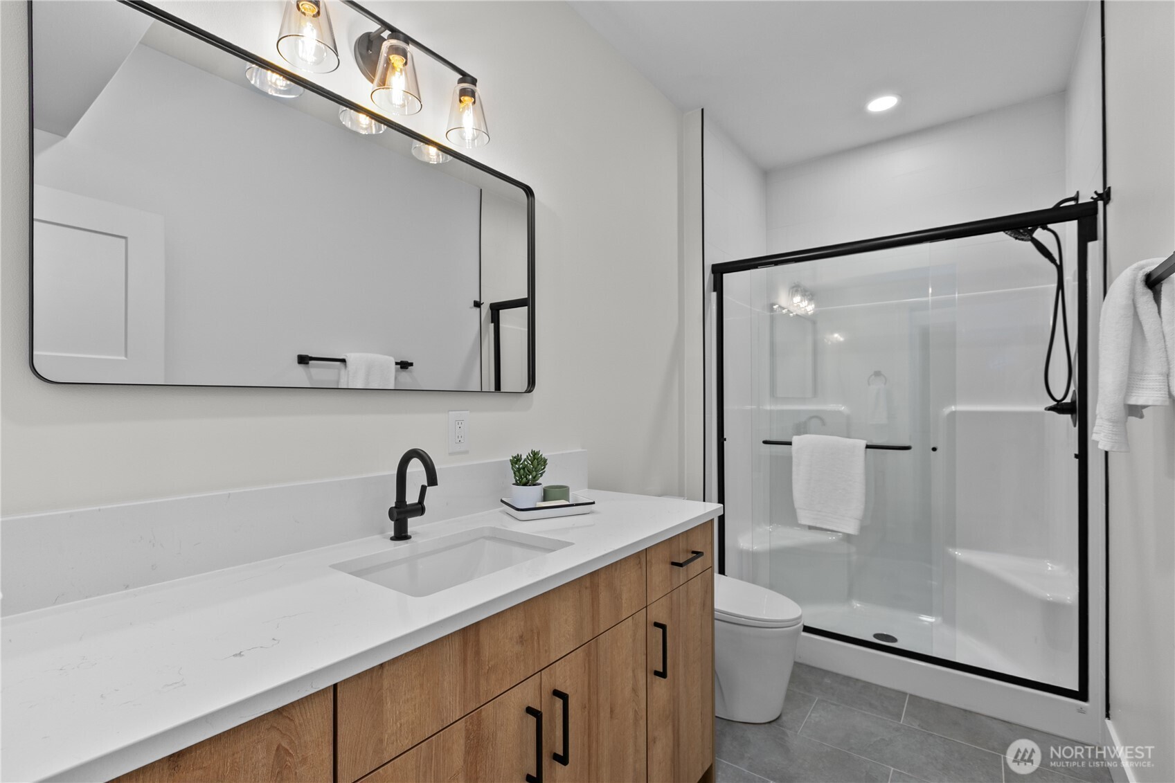 6917 Red Ridge Drive Property Photo 21