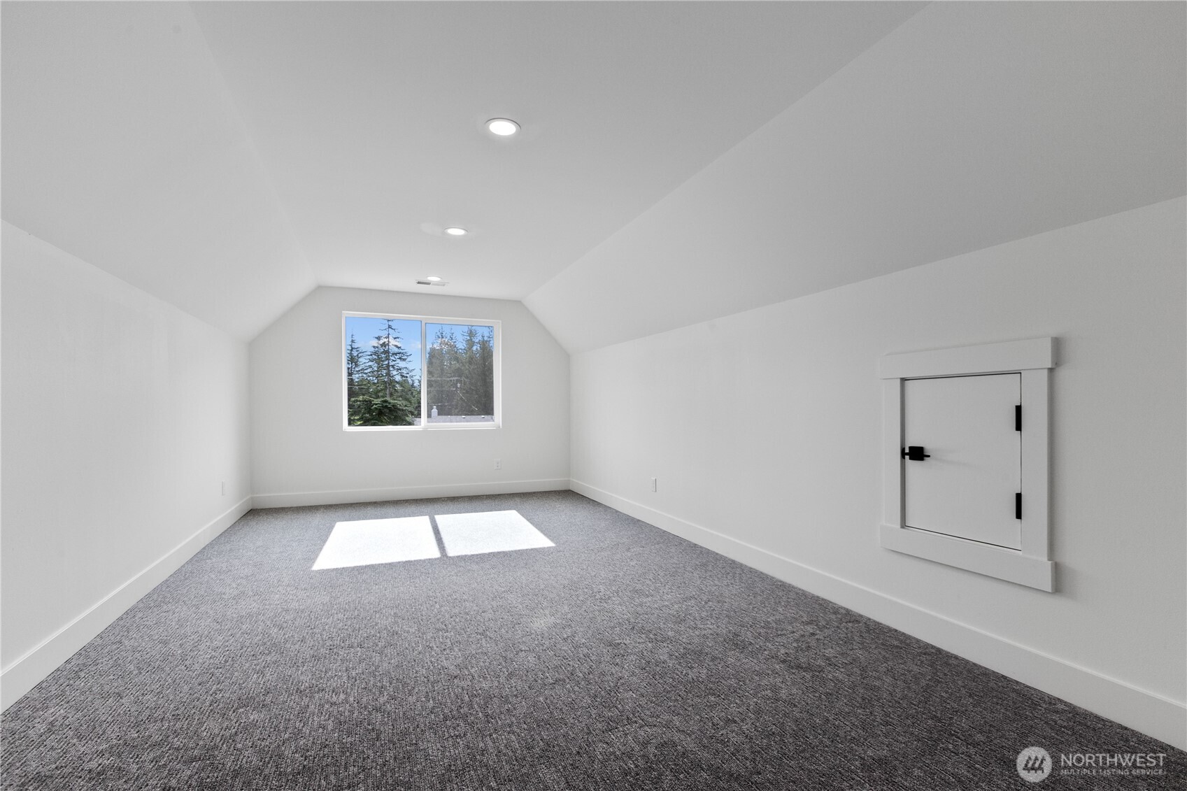 6917 Red Ridge Drive Property Photo 22