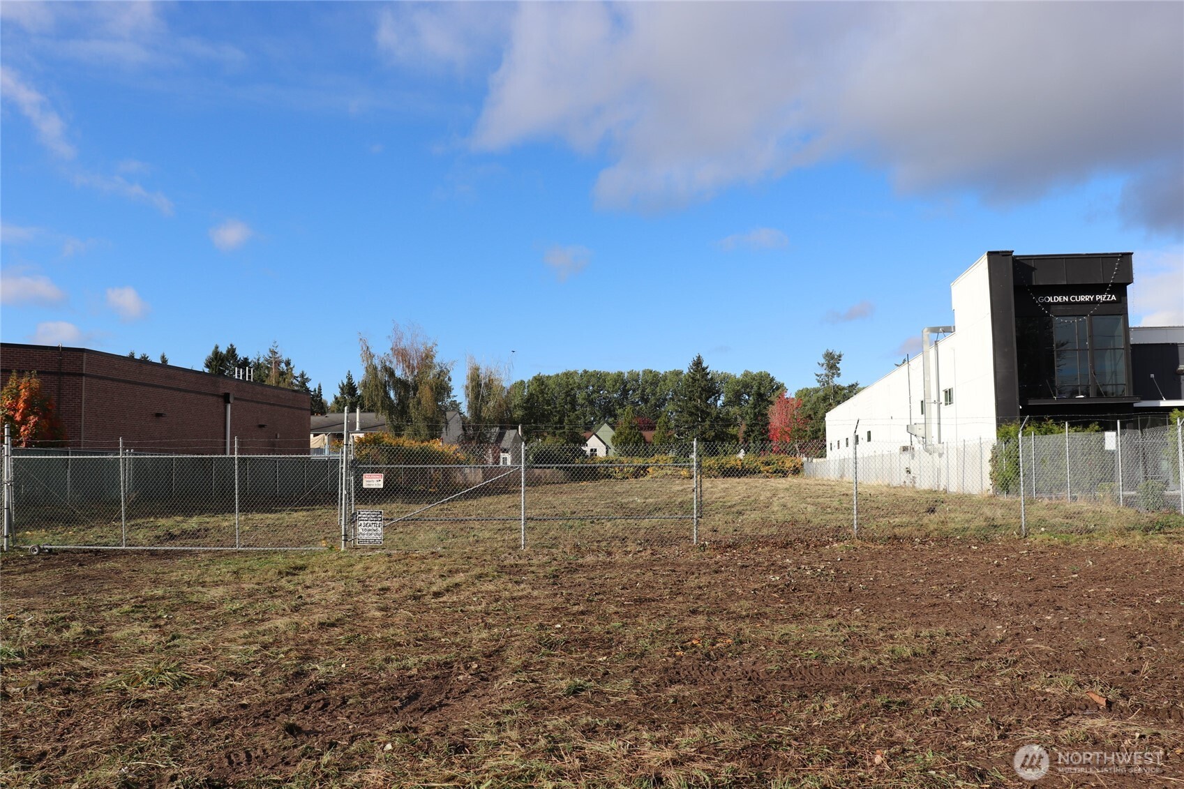 23809 West Valley Hwy Property Photo 2