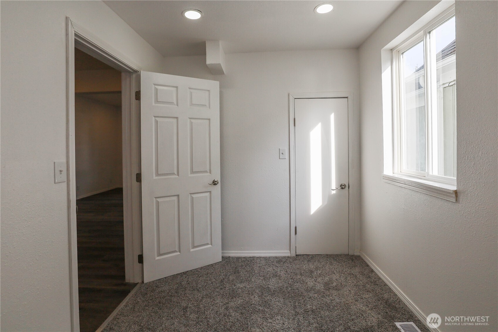 1114 Wheeler Avenue Property Photo 10