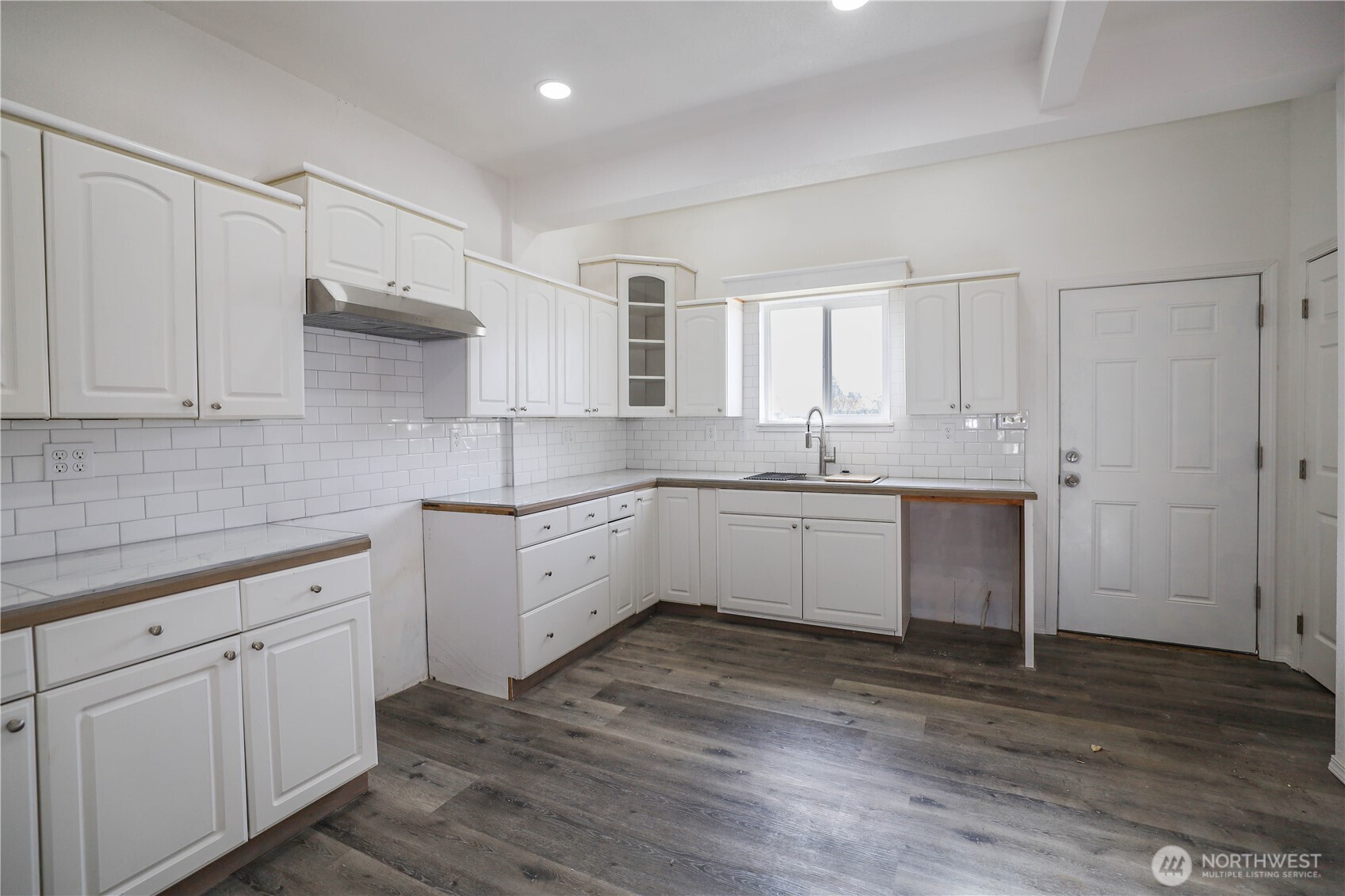 1114 Wheeler Avenue Property Photo 11