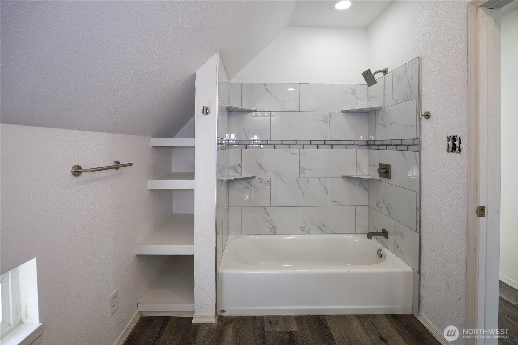 1114 Wheeler Avenue Property Photo 21