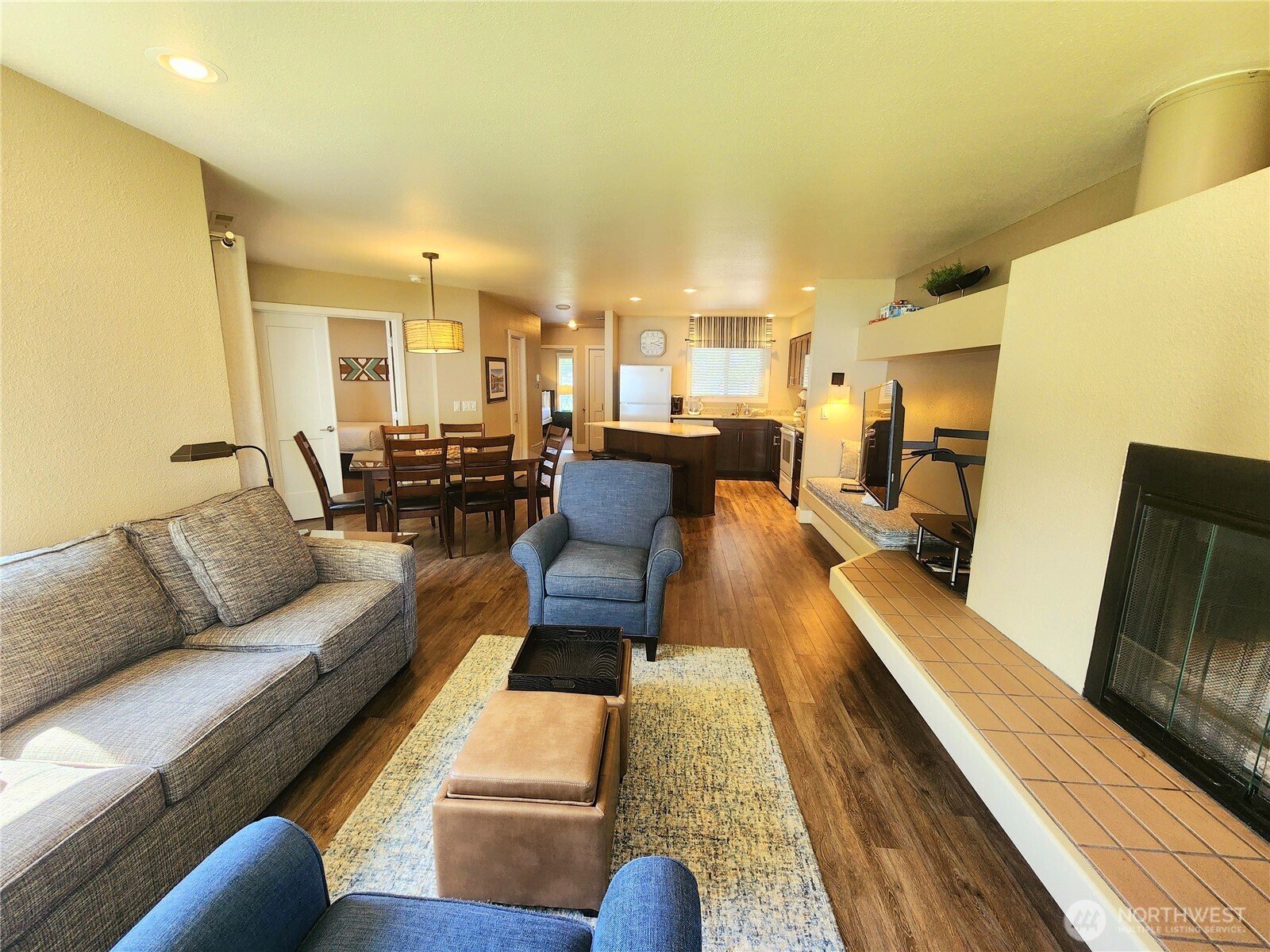 1 Beach 549-n Property Photo 6