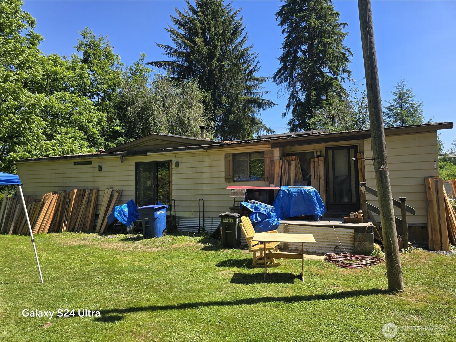 2450836 Property Photo 1
